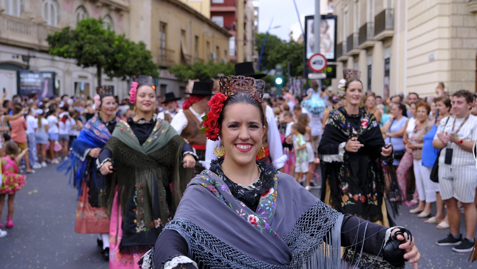 Las mejores imágenes de la Batalla de Flores de Almería