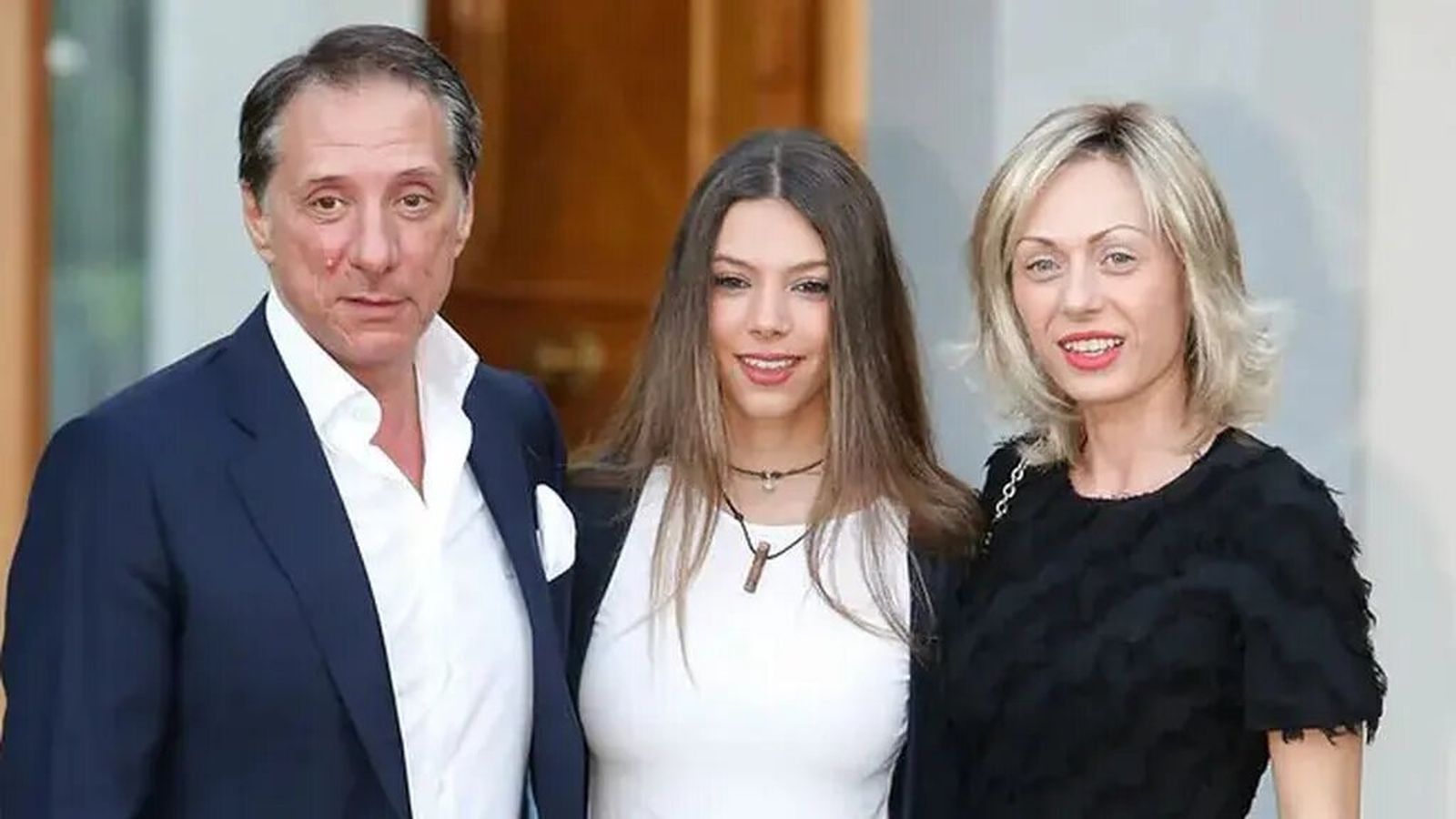 Alejandro Rubio, su hija Alejandra y su mujer Beatriz, que falleció en 2017 a causa de un cáncer.