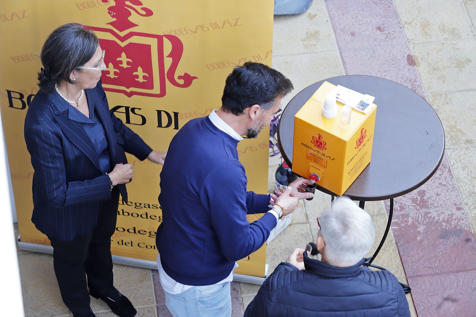 Imágenes de la zambomba en la Hermandad de Emigrantes