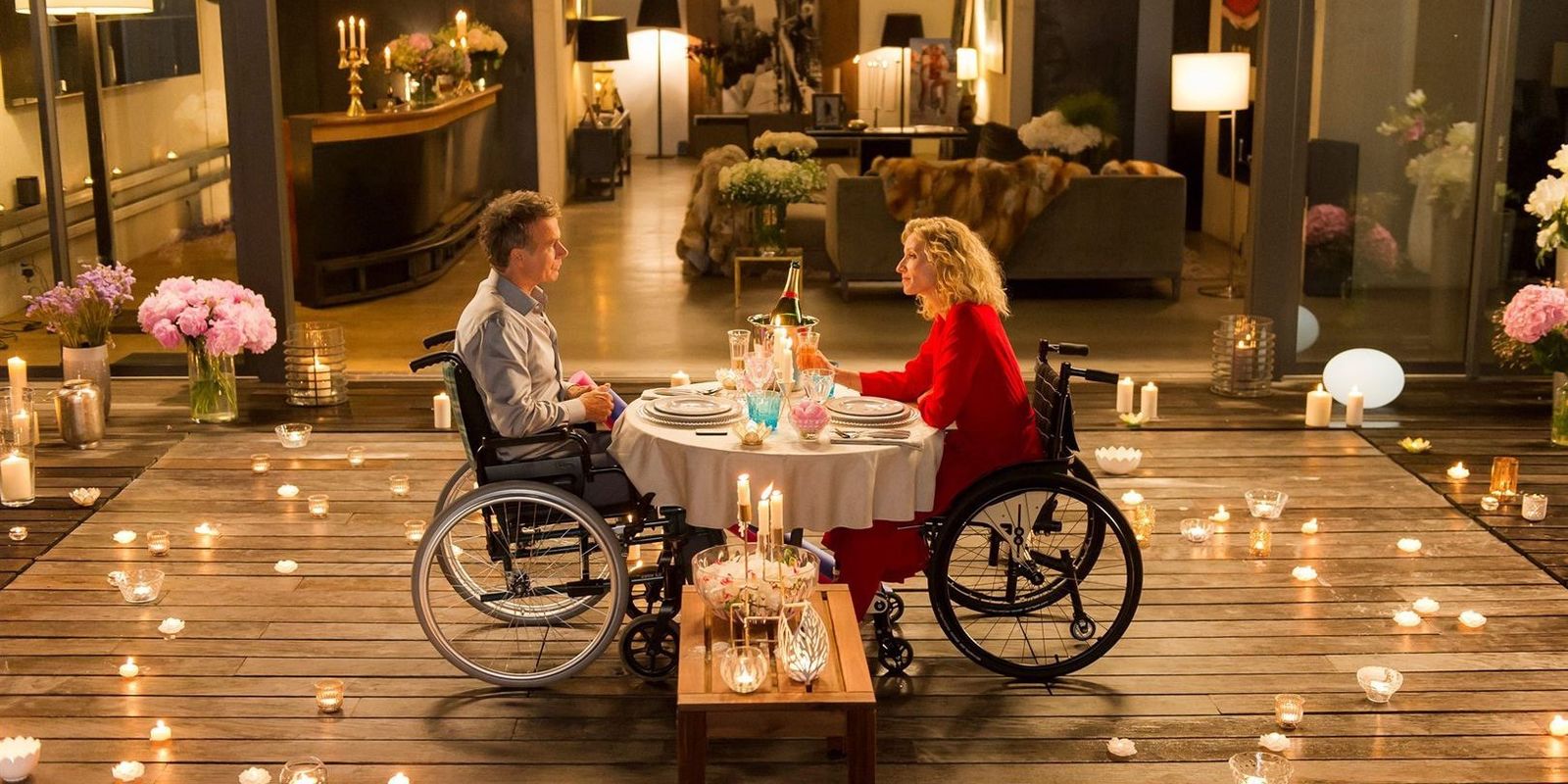 Franck Dubosc y Alexandra Lamy en una imagen de 'Sobre ruedas'.