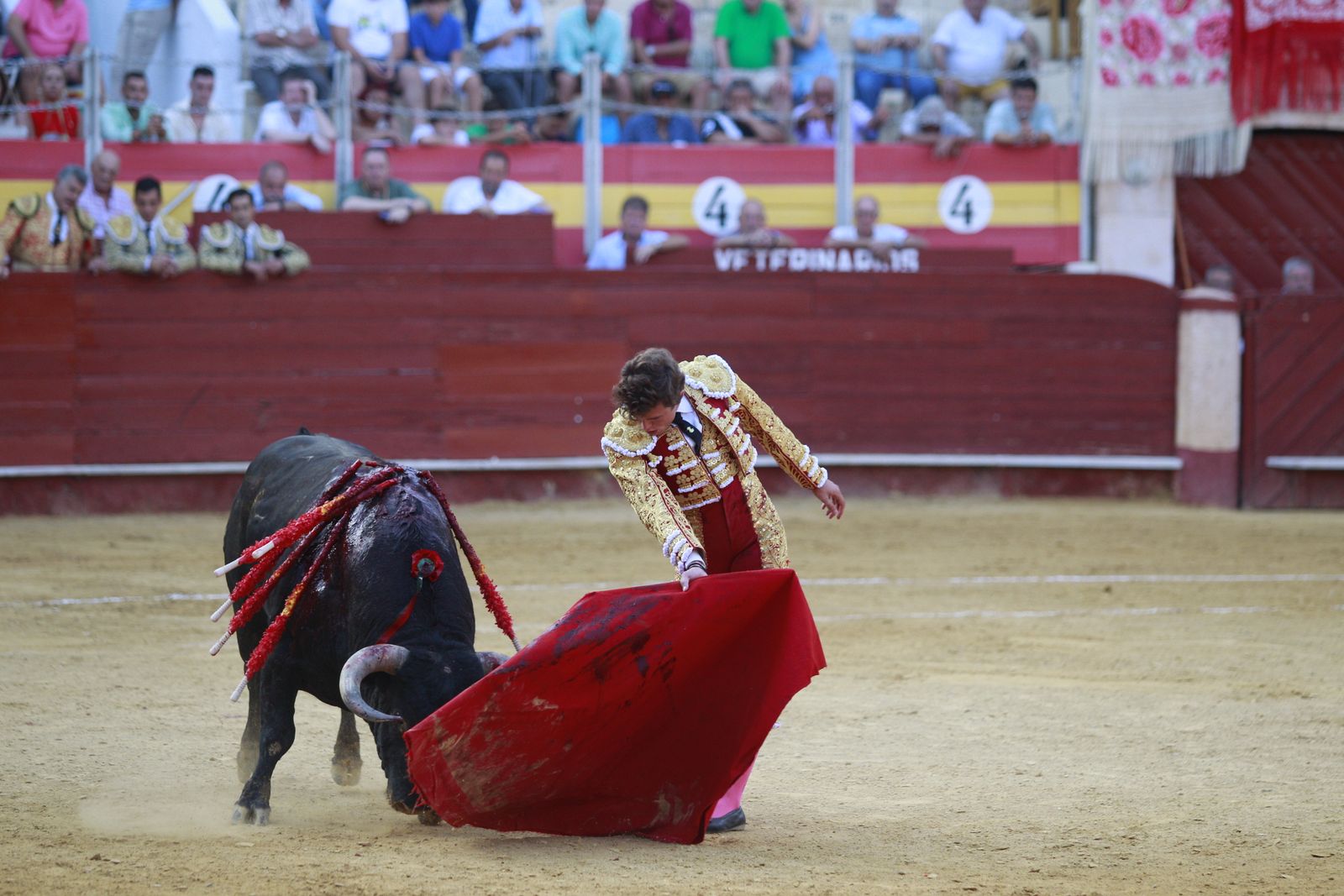 Imágenes de la corrida de toros del jueves en la Feria de Almería 2024