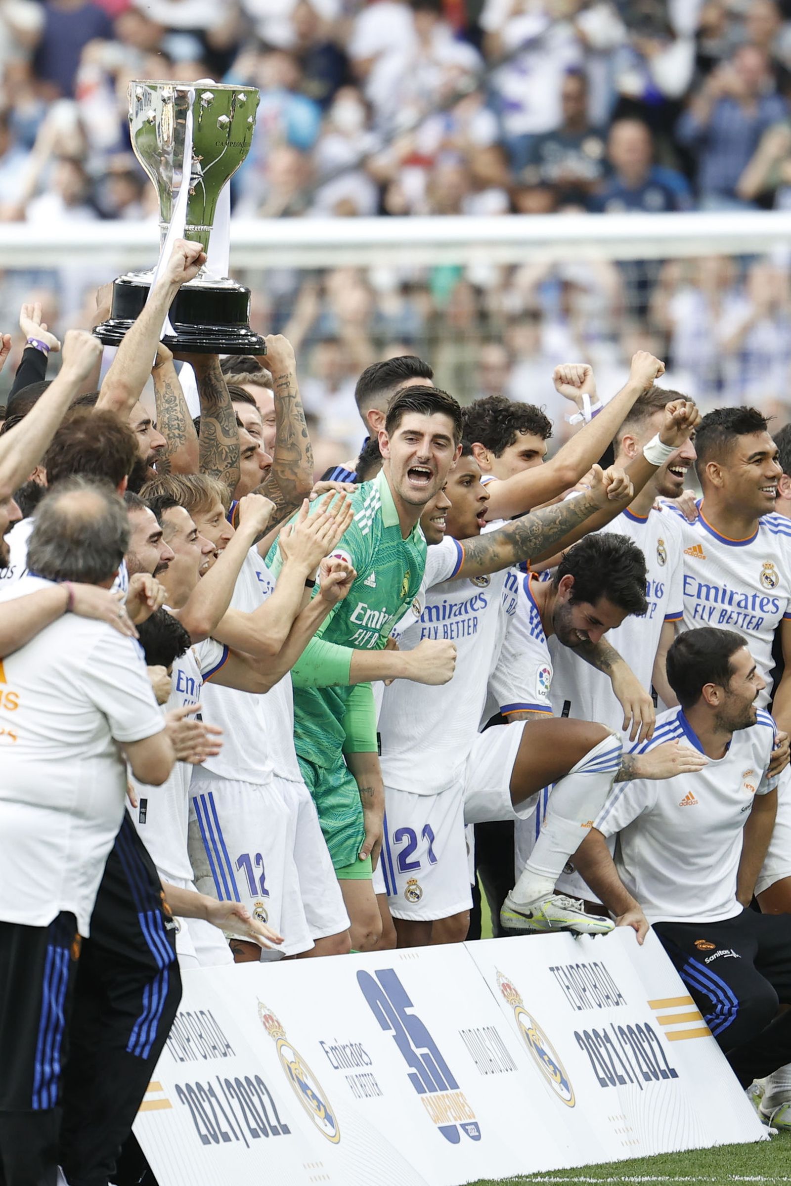 Victoria del Real Madrid y celebración del título de Liga