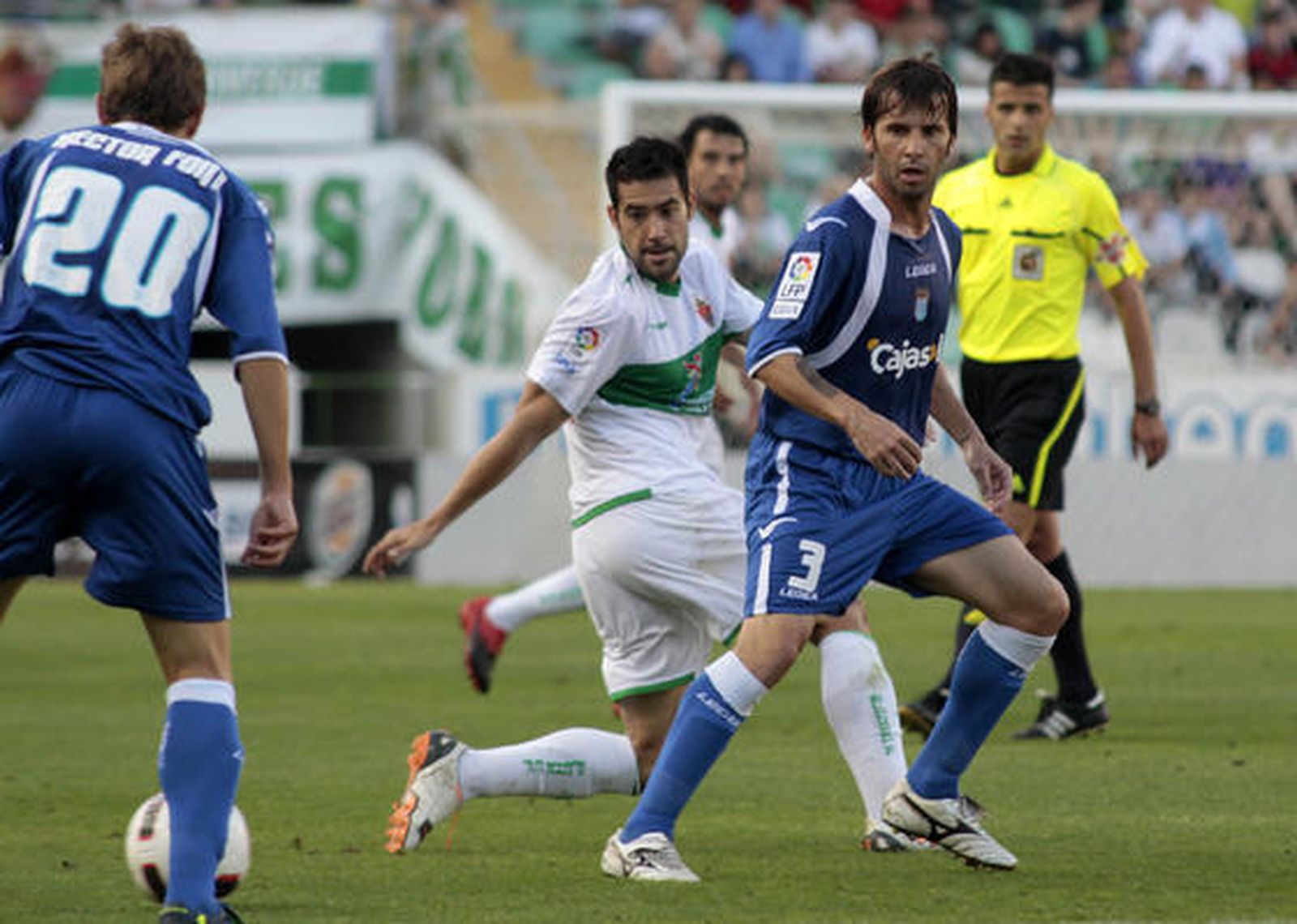El Xerez cae goleado en Elche y no jugará la promoción (4-1). / LOF