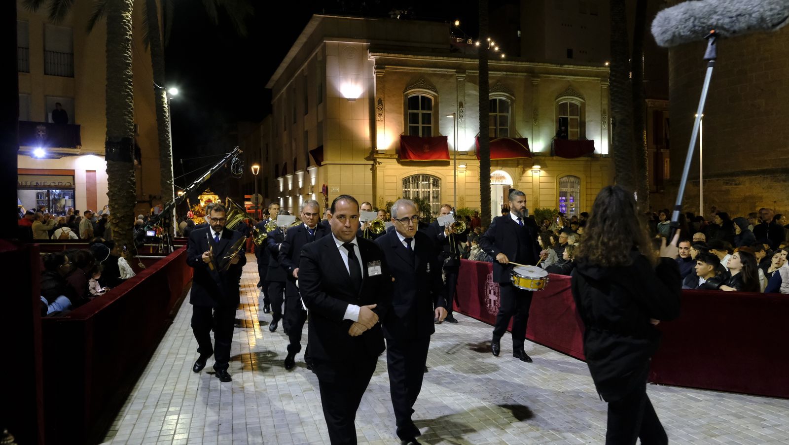 Las mejores imágenes del Santo Sepulcro, en Almería