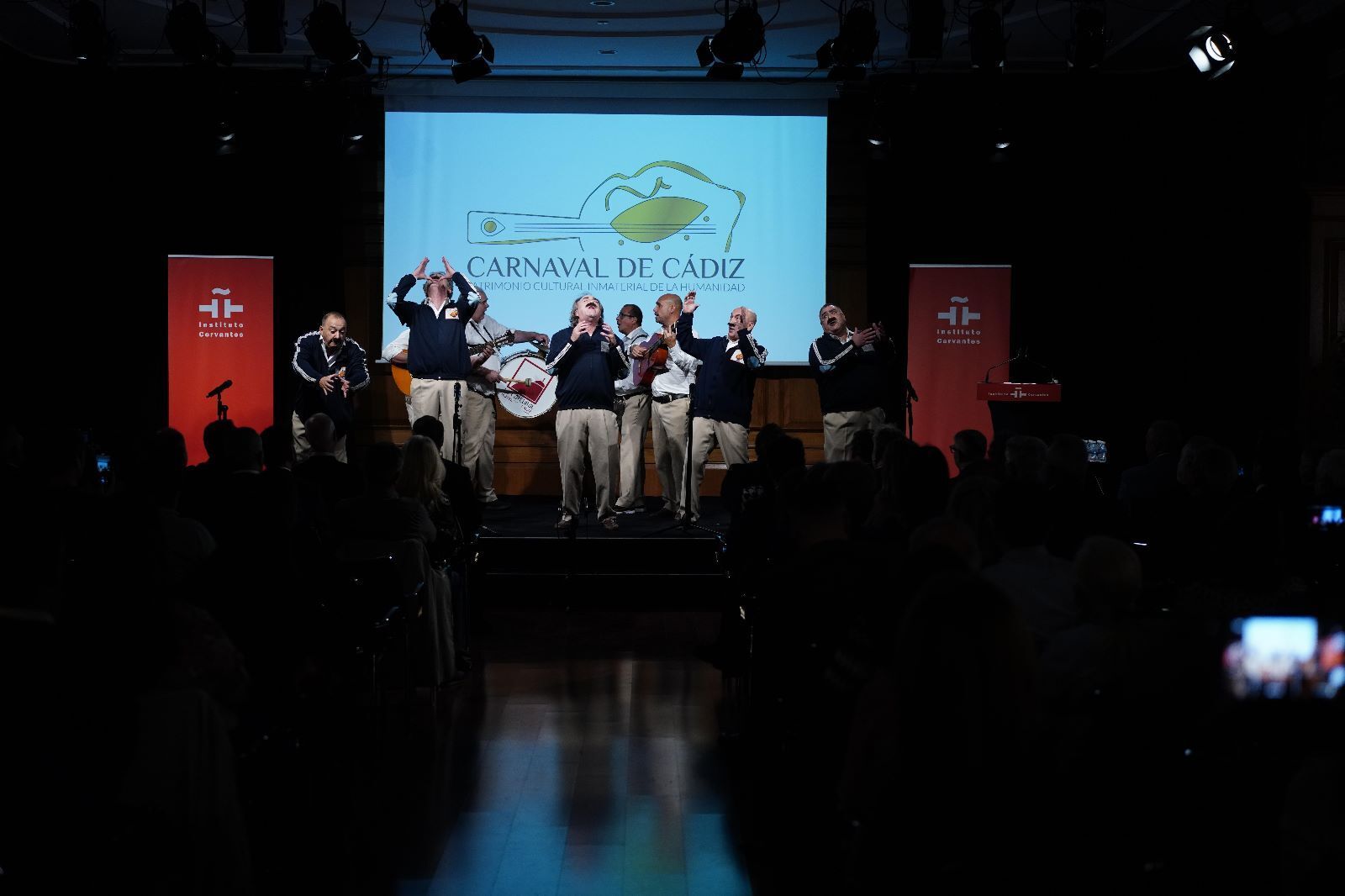 Las imágenes de la presentación de la candidatura del Carnaval de Cádiz a Patrimonio Cultural Inmaterial de la Humanidad.