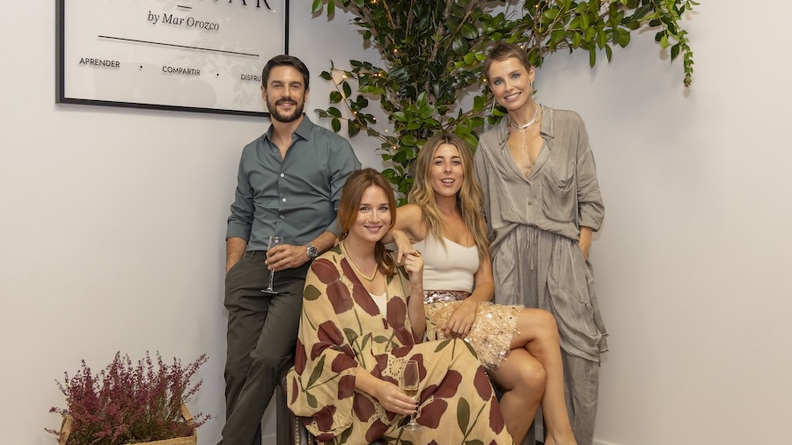 Mar Orozco entre Alejo Sauras, Valeria Ros y Soraya Arnelas