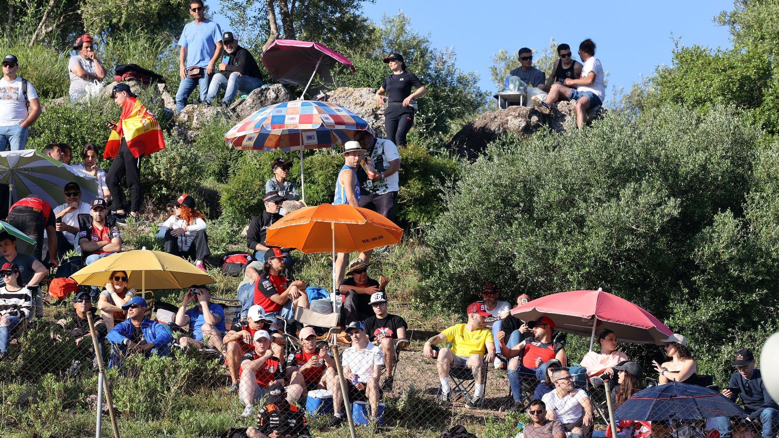 Búscate en el sábado del Gran Premio de España 2025 en el Circuito de Jerez - Ángel Nieto