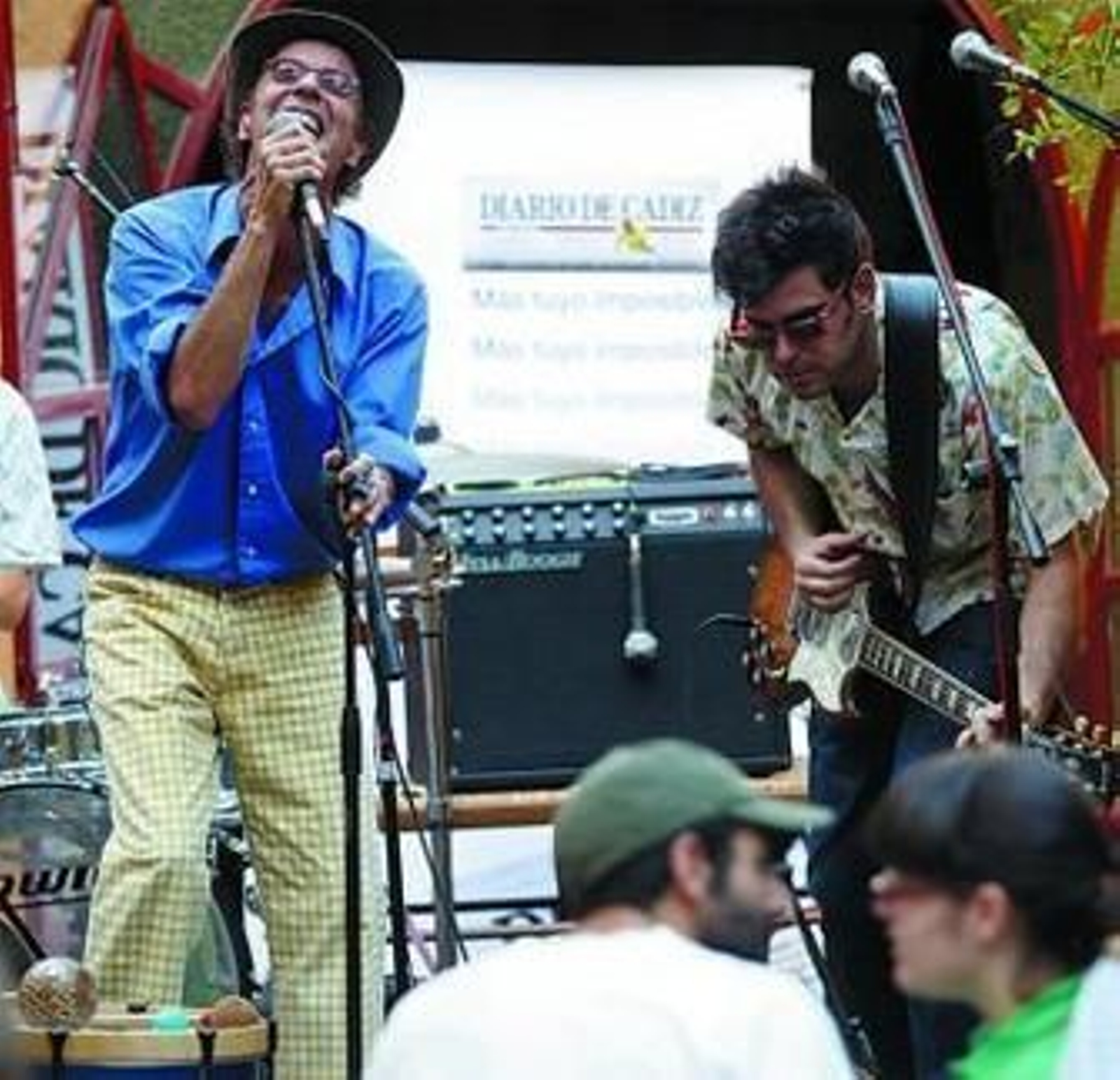 El rock n' roll invade las calles de El Puerto