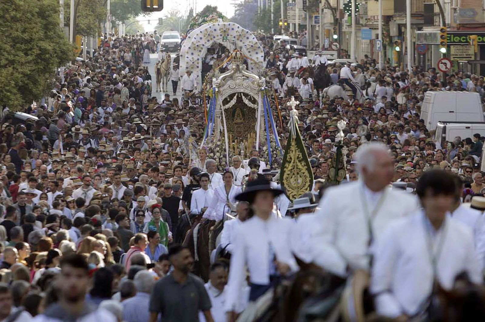 El Rocío 2023: Imágenes de la Hermandad del Rocío de Huelva