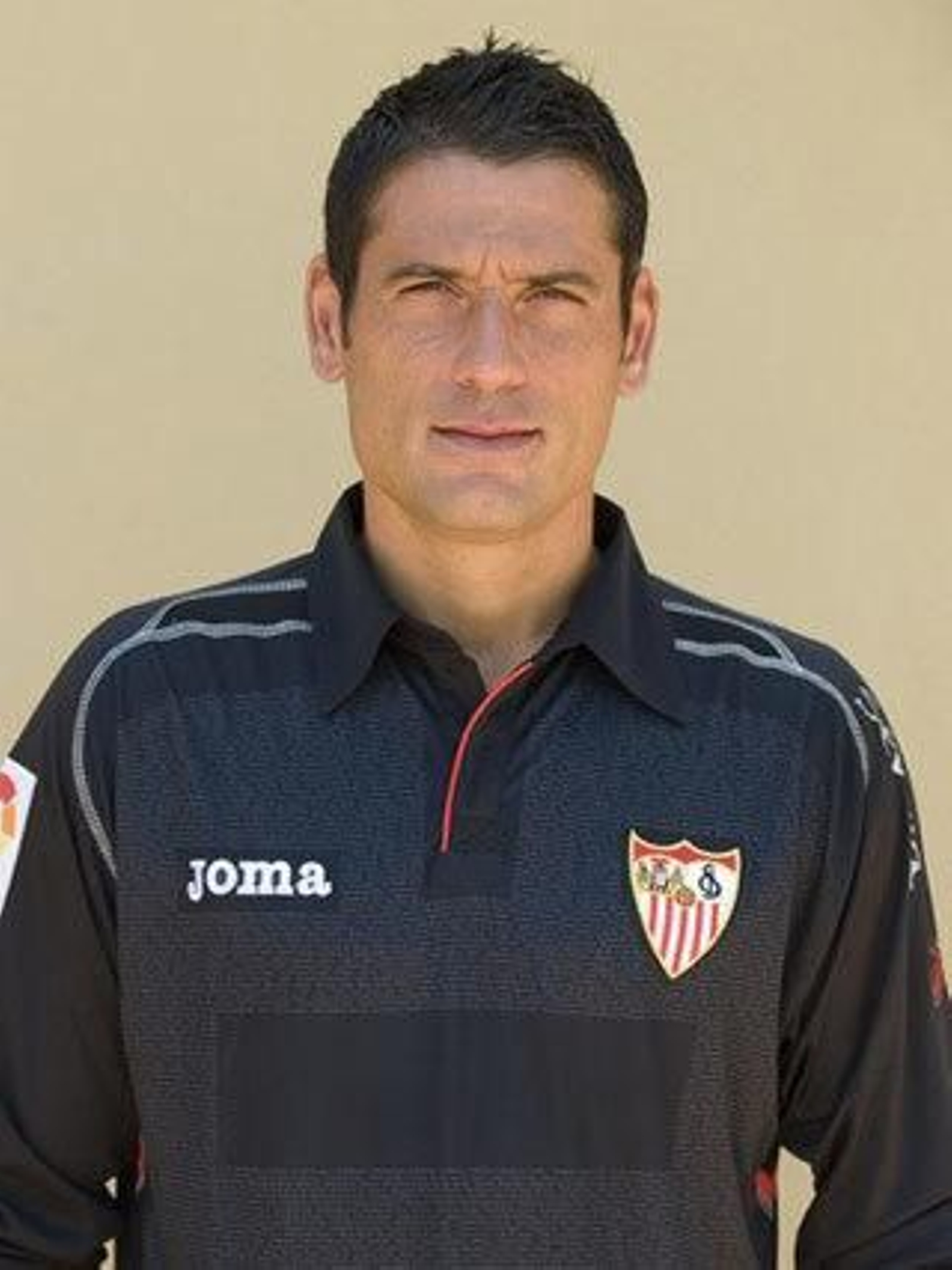 PALOP (portero) Edad:35 años Temp. en el club:5ª Goles en 08-09-35 Contrato hasta: 2011