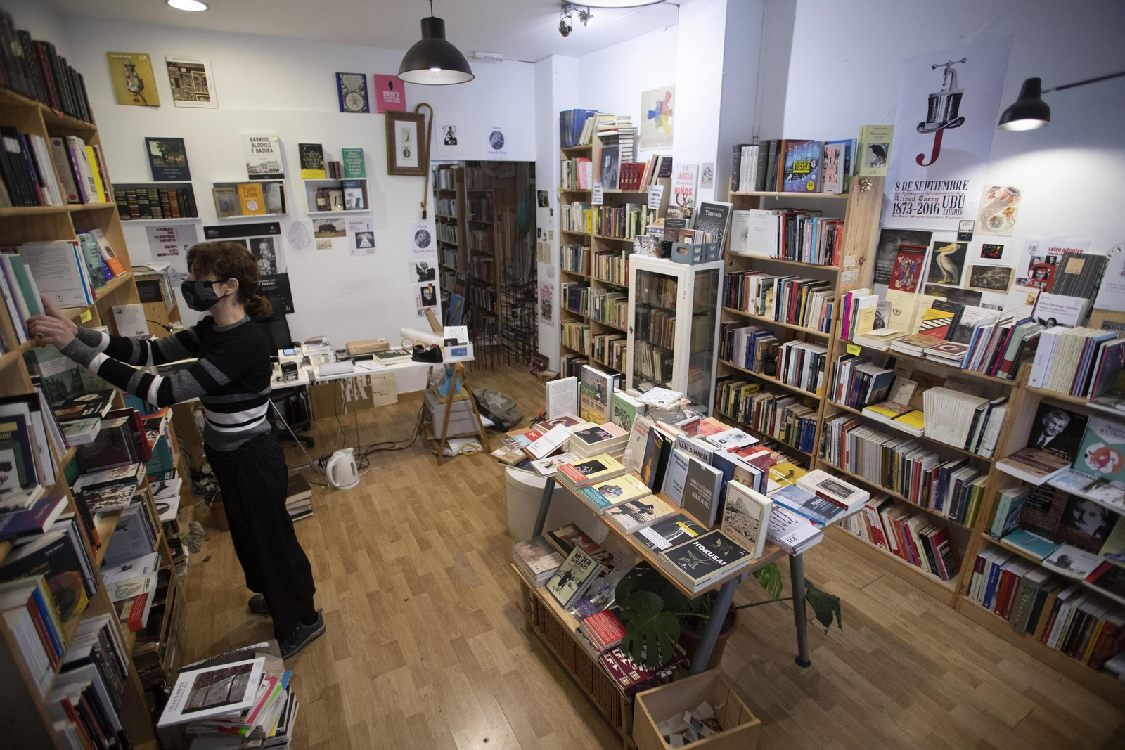Una imagen del interior de Ubú Libros Una imagen del interior de Ubú Libros