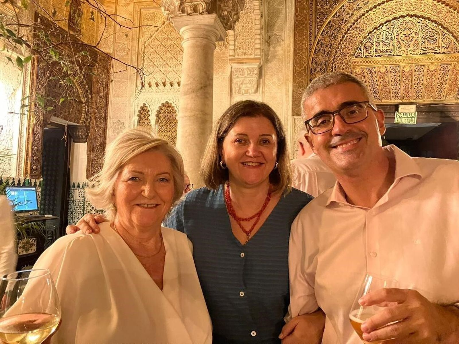 Choni Castellano con María Jesús Alarcón y José Antonio Rivera.