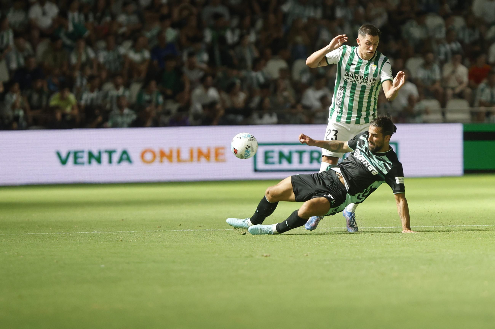 Las mejores fotos del partido en El Arcángel entre el Córdoba CF y el Real Betis
