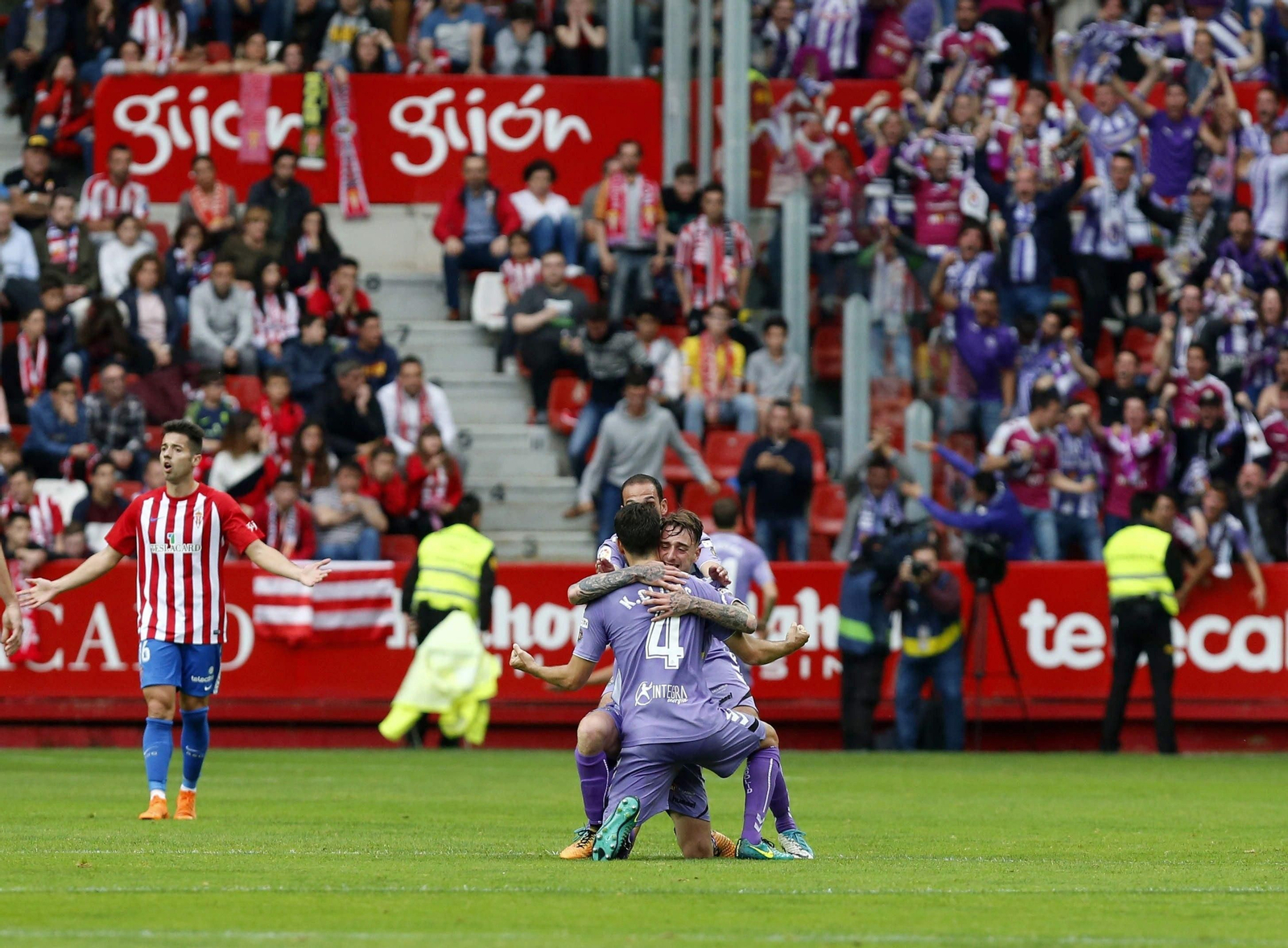 Los pucelanos celebran el 0-1.