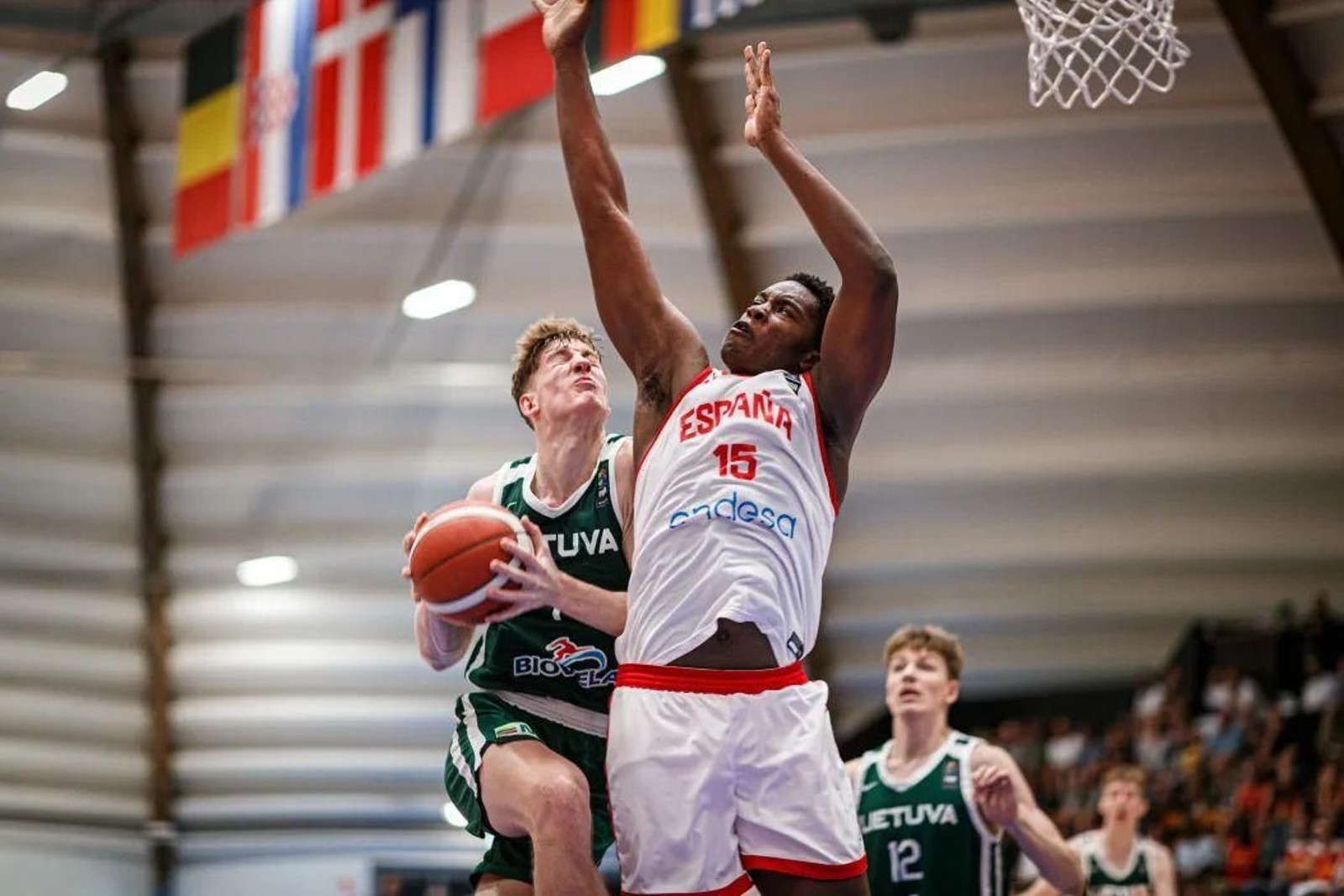 Mario Saint-Supéry, partido notable y una lección en el Europeo sub 18