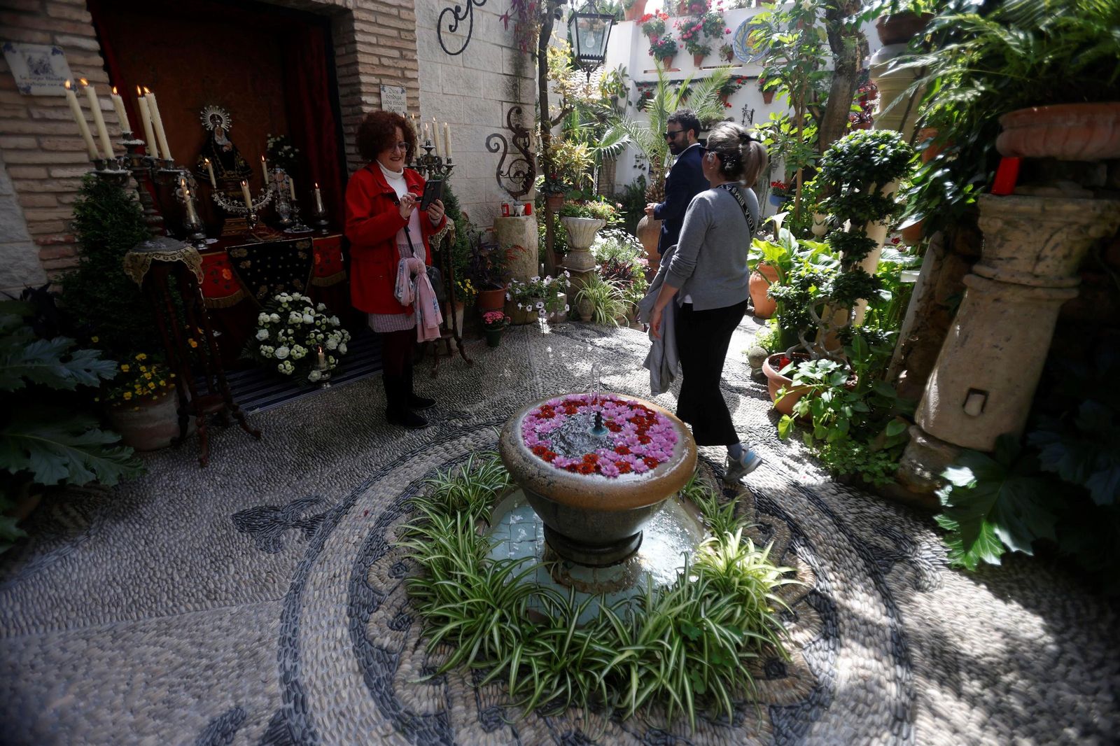 Los Patios de Córdoba que abren este Viernes Santo, en imágenes