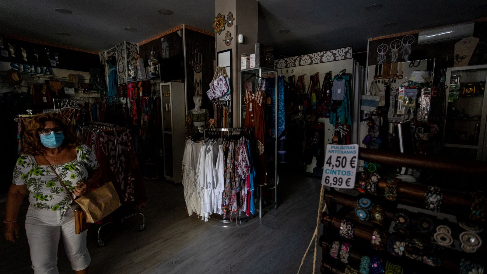 La tienda Todobolso también tuvo que cerrar al quedarse sin luz y sin poder cobrar a sus clientes