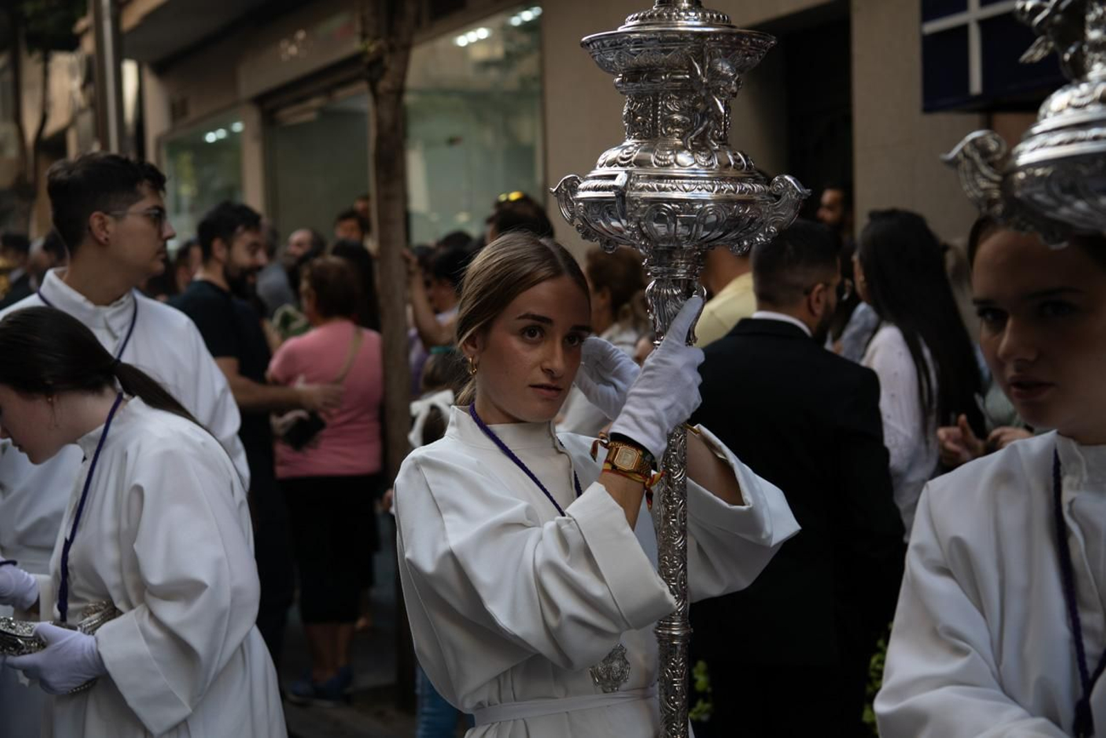 El pueblo de Jaén abraza con solemnidad a El Abuelo en la Magna, en imágenes