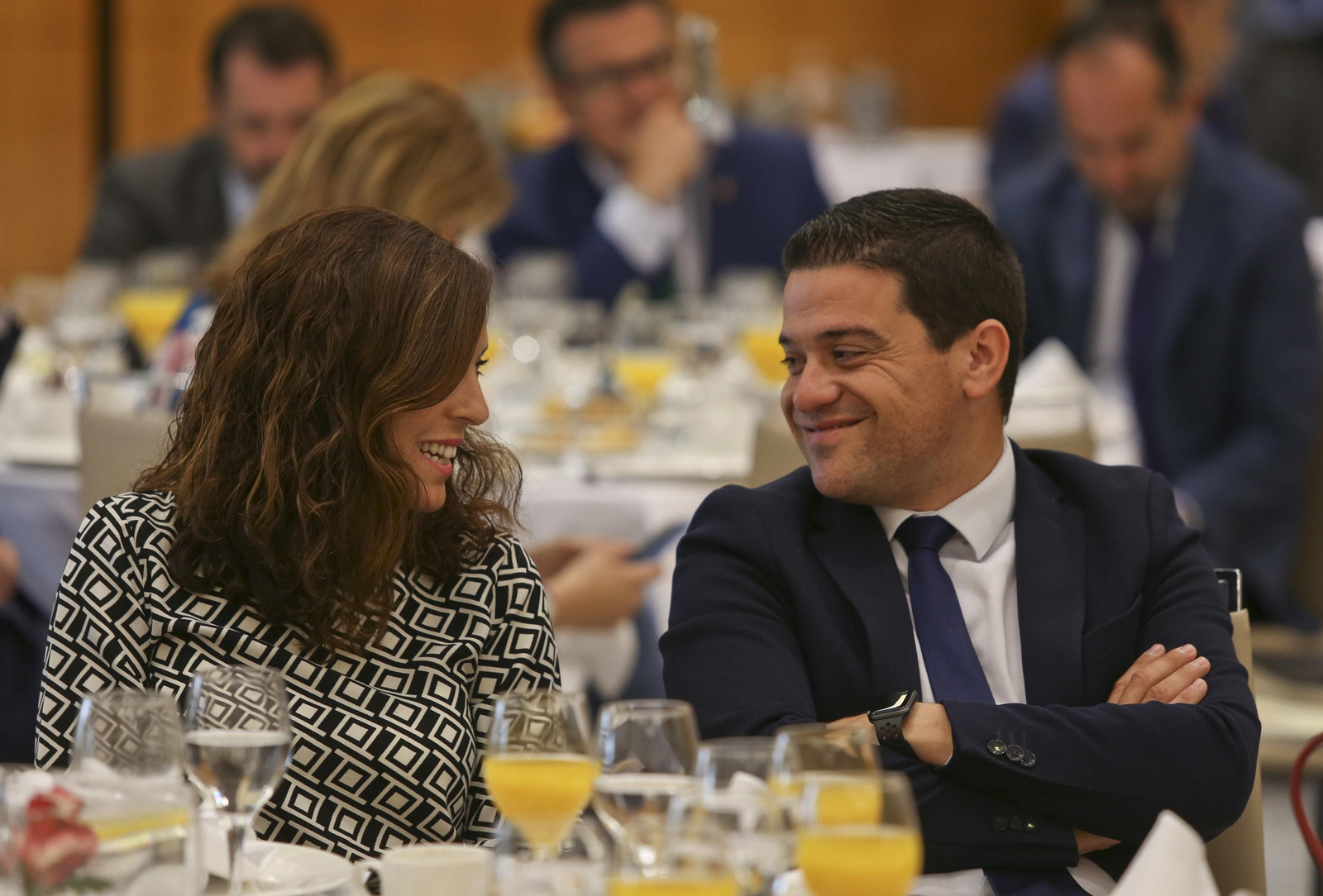 Las imágenes del desayuno-coloquio con Isabel García Tejerina