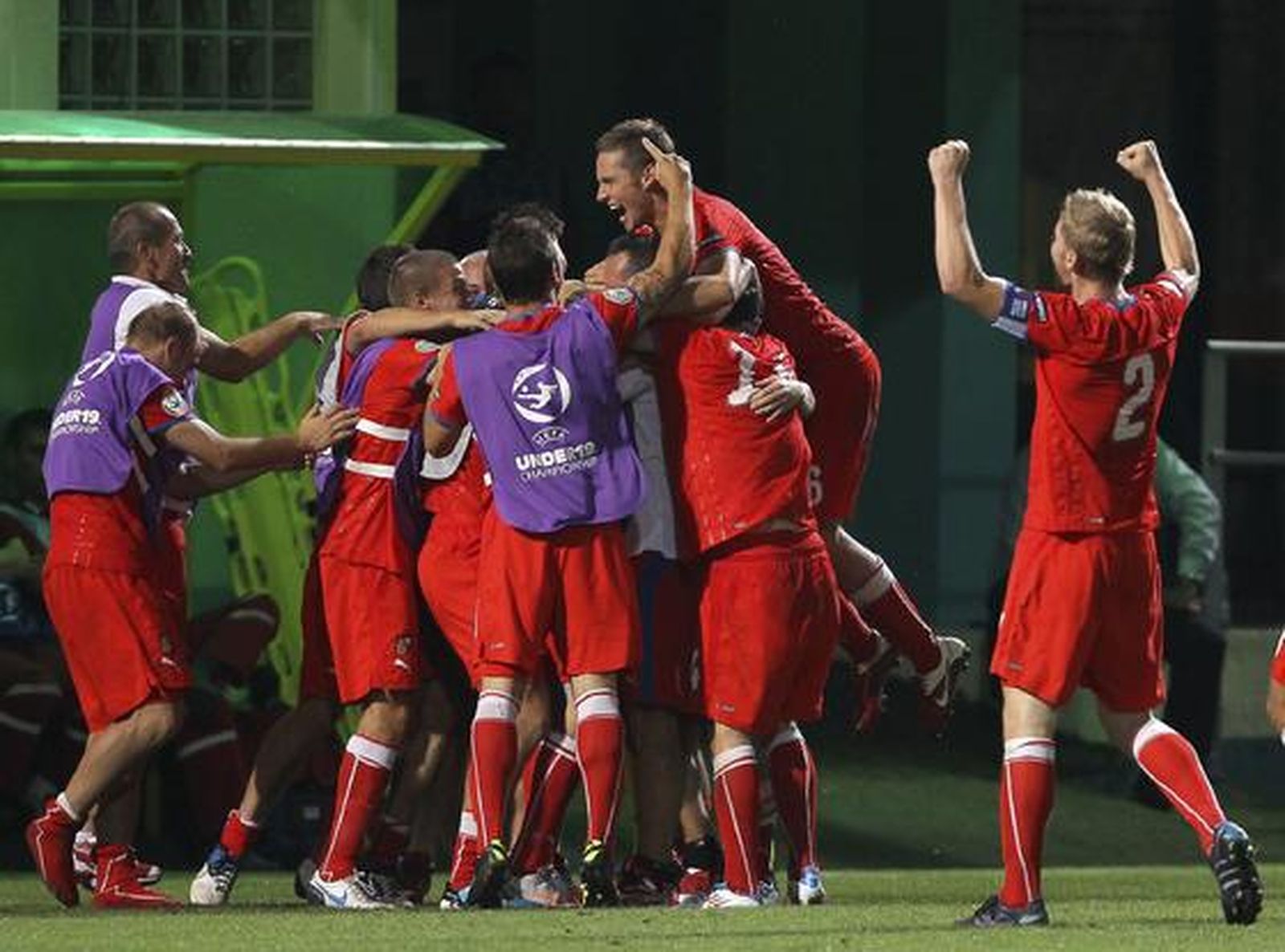 La selección española se proclama campeona de Europa sub'19.

Foto: EFE