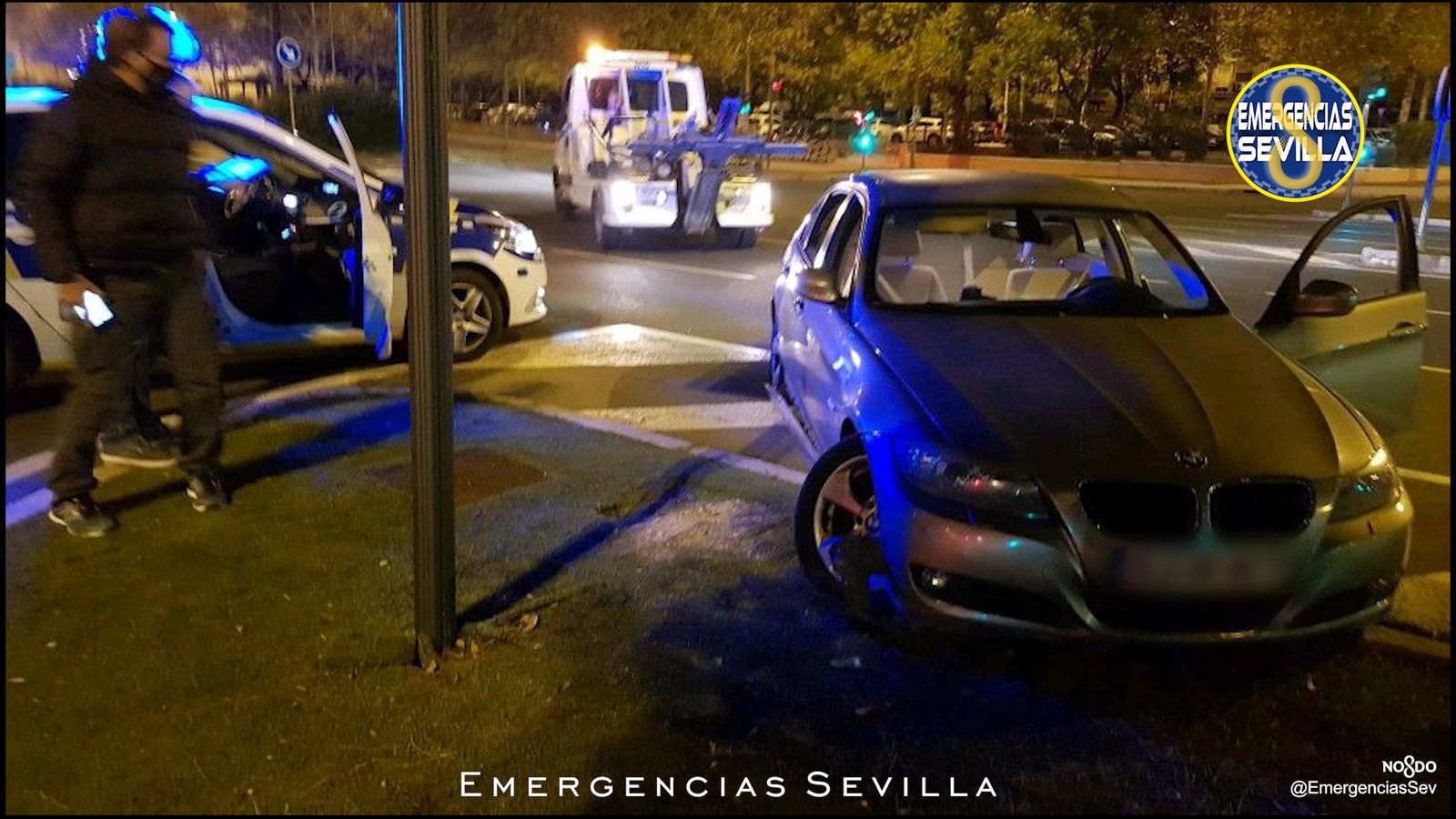 Uno de los coches utilizados por la banda, tras una persecución policial