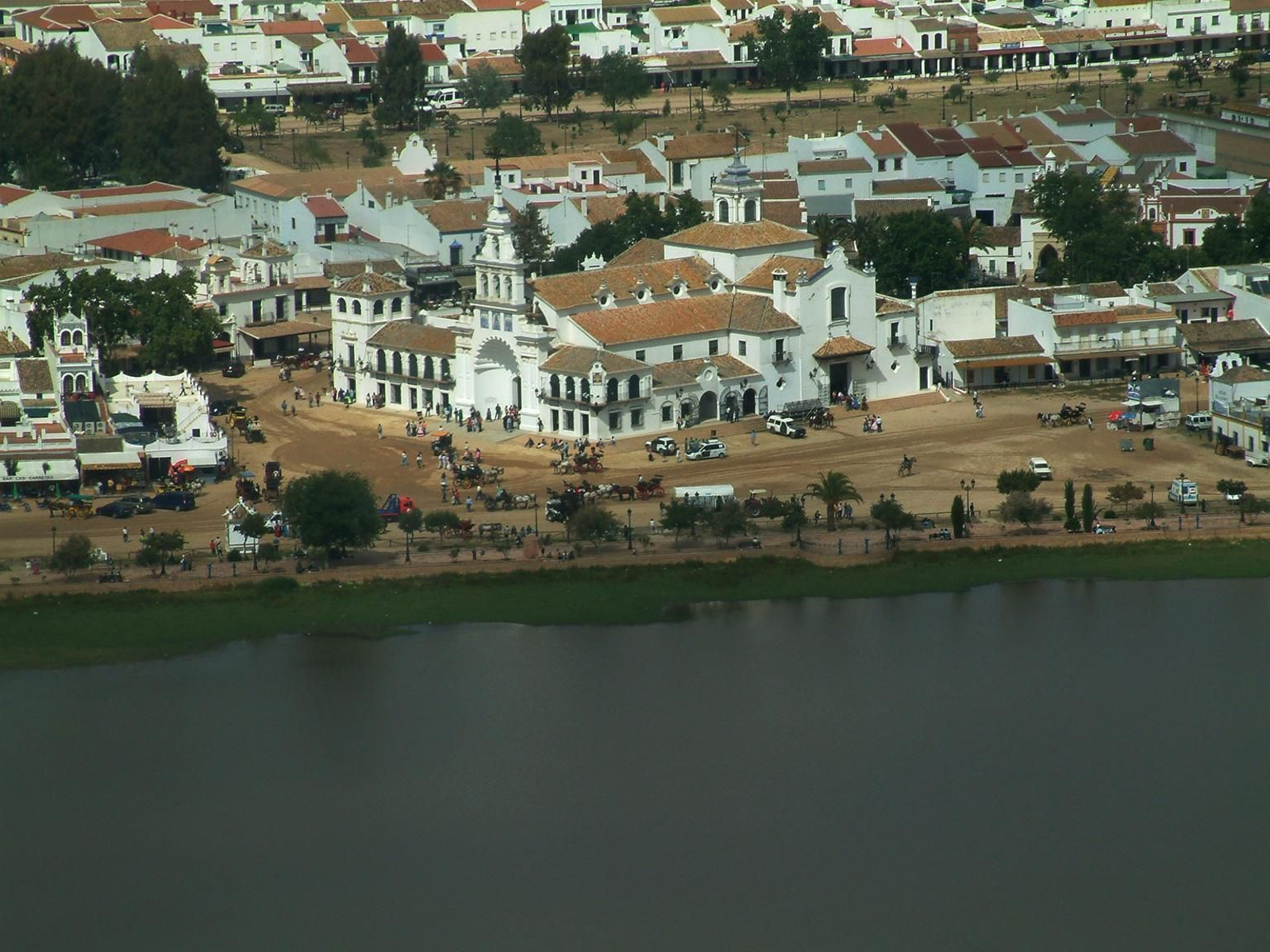 Vista aérea de la aldea del Rocío