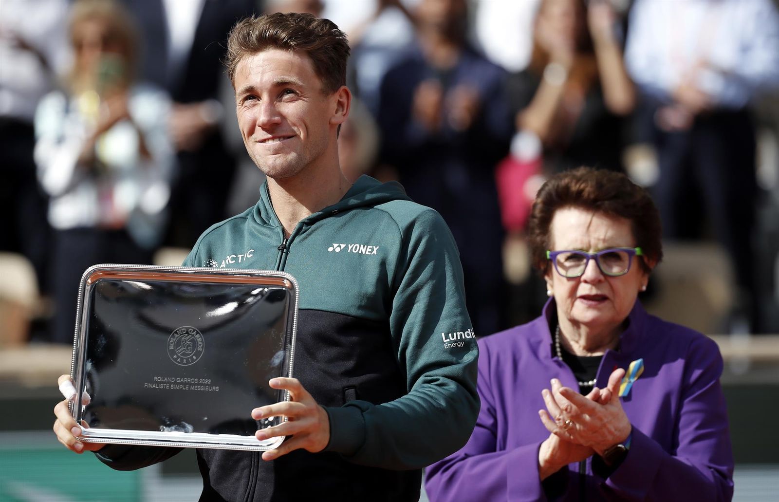 El noruego Casper Ruud recibe la placa