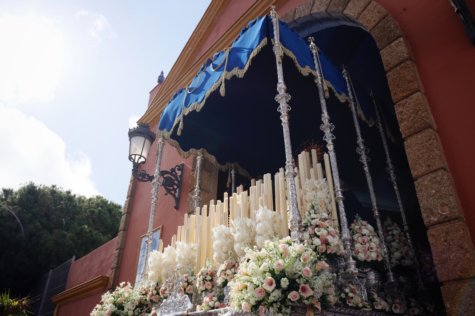 Imagenes de la salida de la Borriquita en la Semana Santa de Chiclana 2025