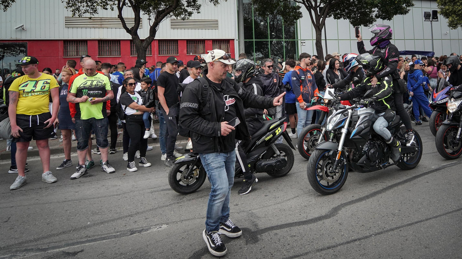 Imágenes del ambientazo en Jerez el viernes de Gran Premio de motos