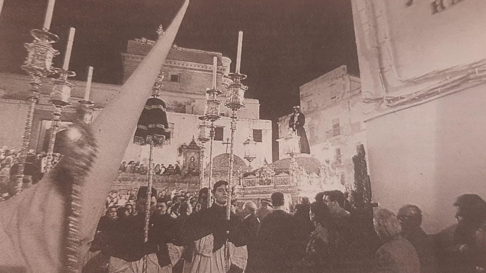 El paso de Medinaceli, tras salir de Santa Cruz en 1996.