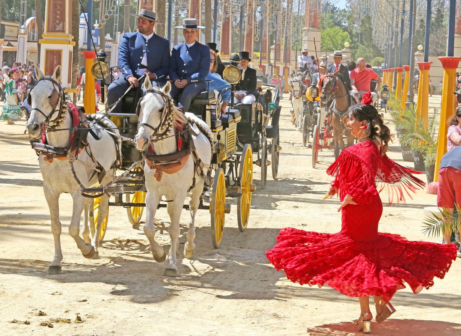 Caballos y fiesta, el binomio perfecto para el último día de Feria.