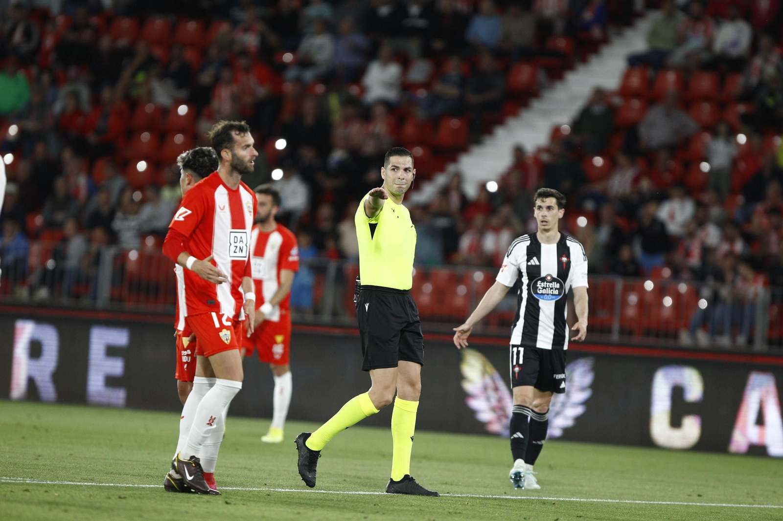 U.D. Almería-Racing Club Ferrol, en imágenes