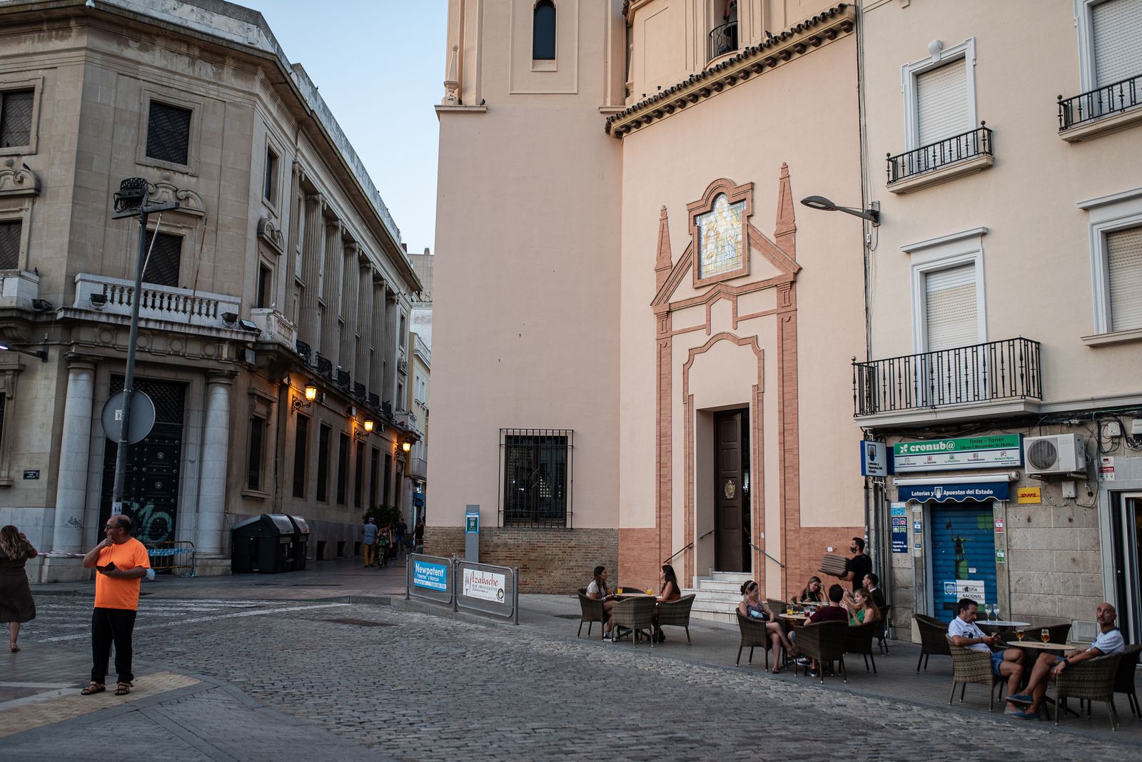 Comer junto a la Plaza de las Monjas
