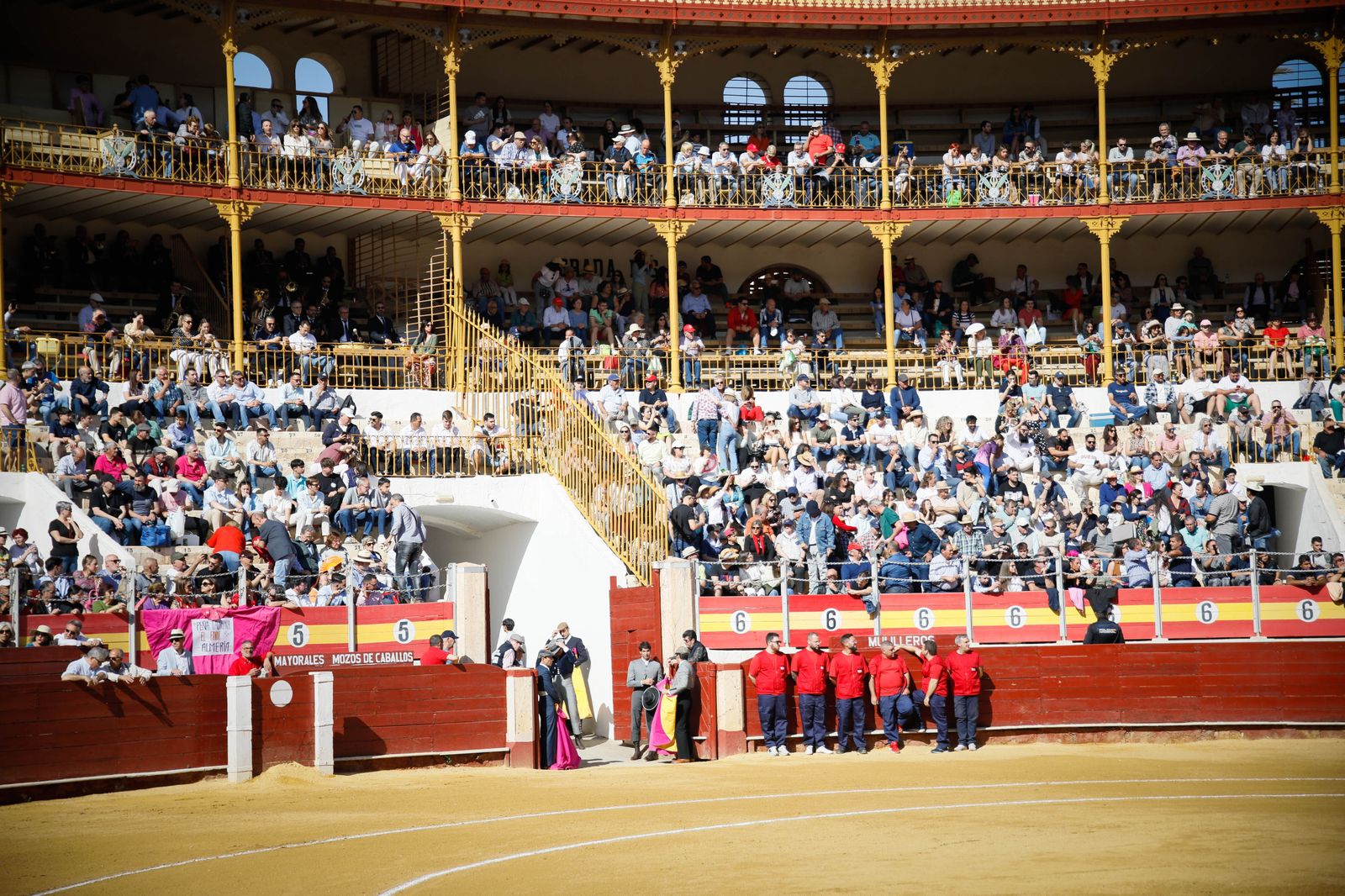 Imágenes del festival mixto lucha contra el cáncer