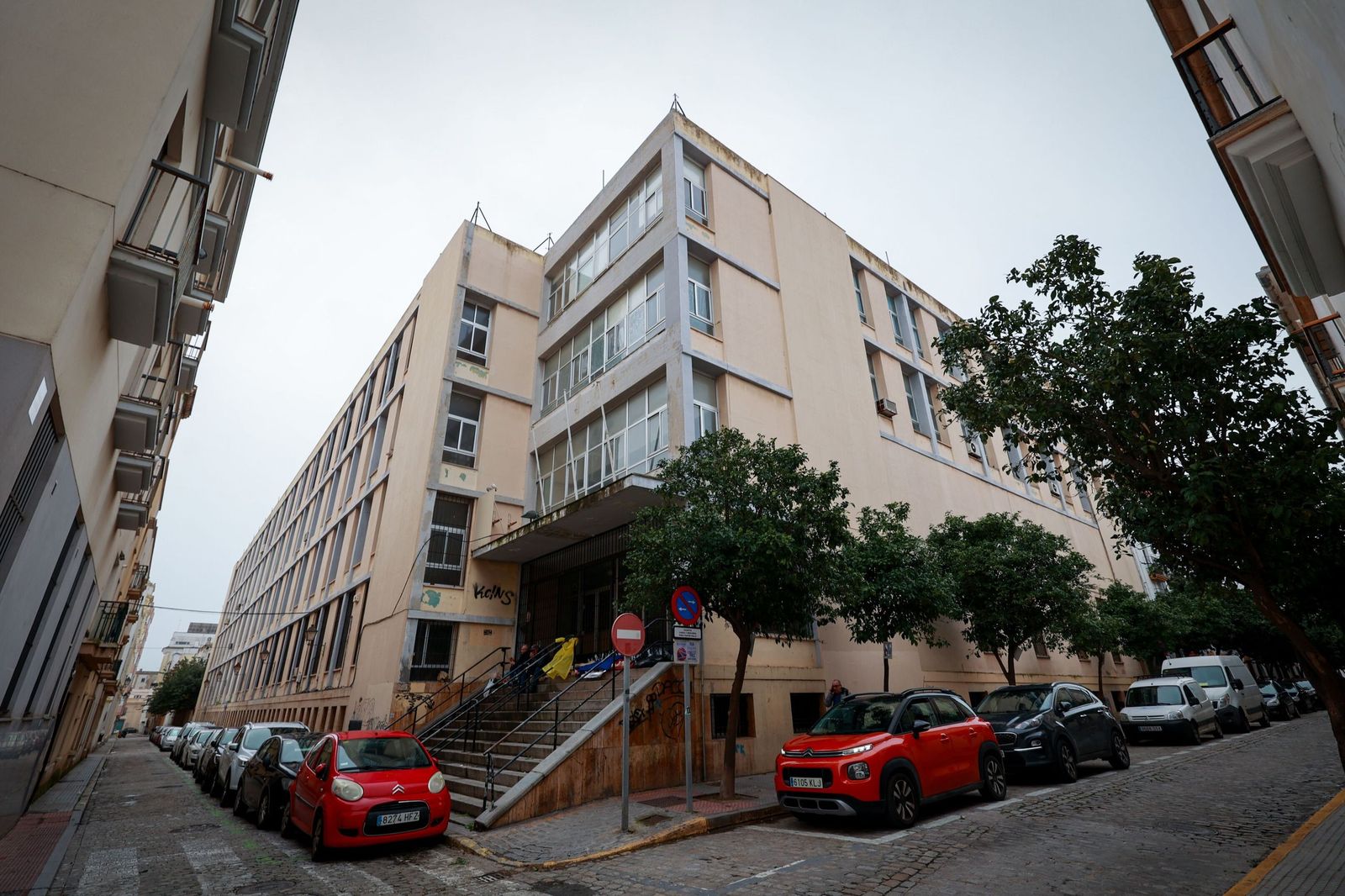 Estado actual del viejo edificio de la Escuela de Ingeniería de Cádiz.