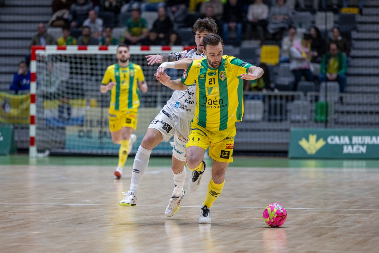 Las mejores imágenes de las tablas entre Jaén Paraíso Interior FS y Noia Portus Apostoli