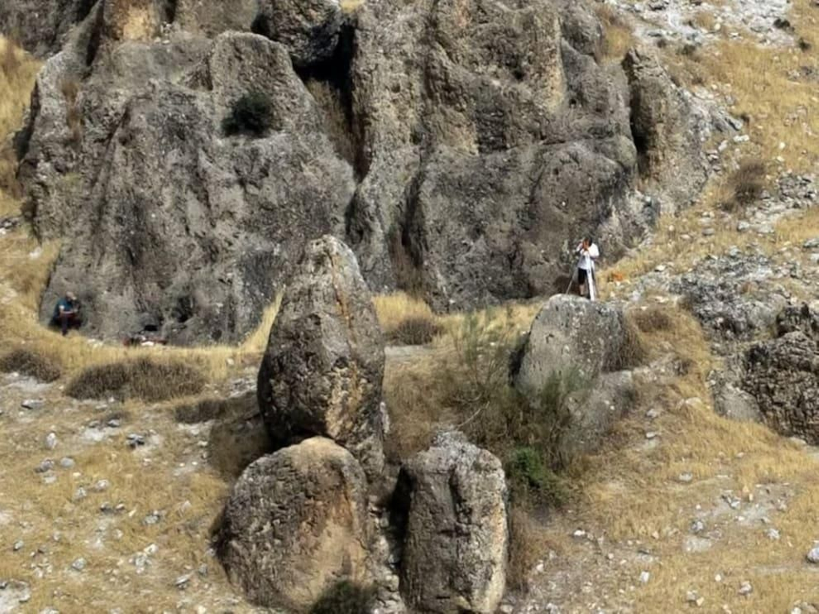 Imagen del monumento petreo del El Fontanar en Jódar