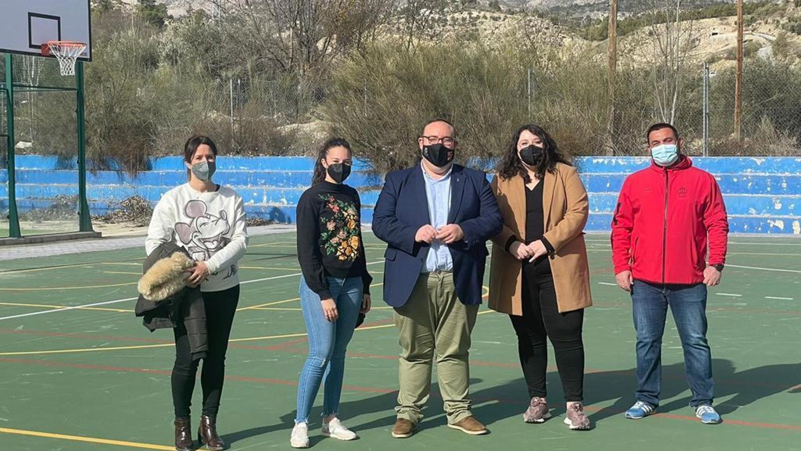 Visita a la nueva pista polideportiva de Castril.