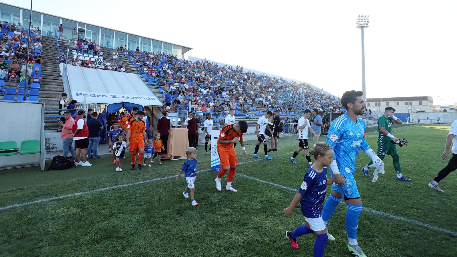 Imágenes del Trofeo de la Feria de la Vendimia entre el Xerez CD y la Balona