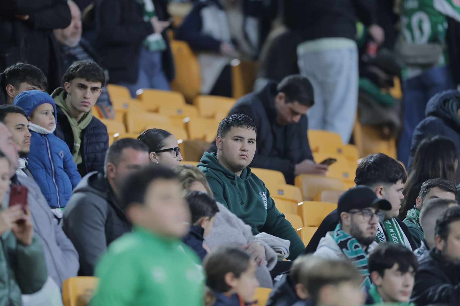 Búscate en las fotos del Betis - Elche
