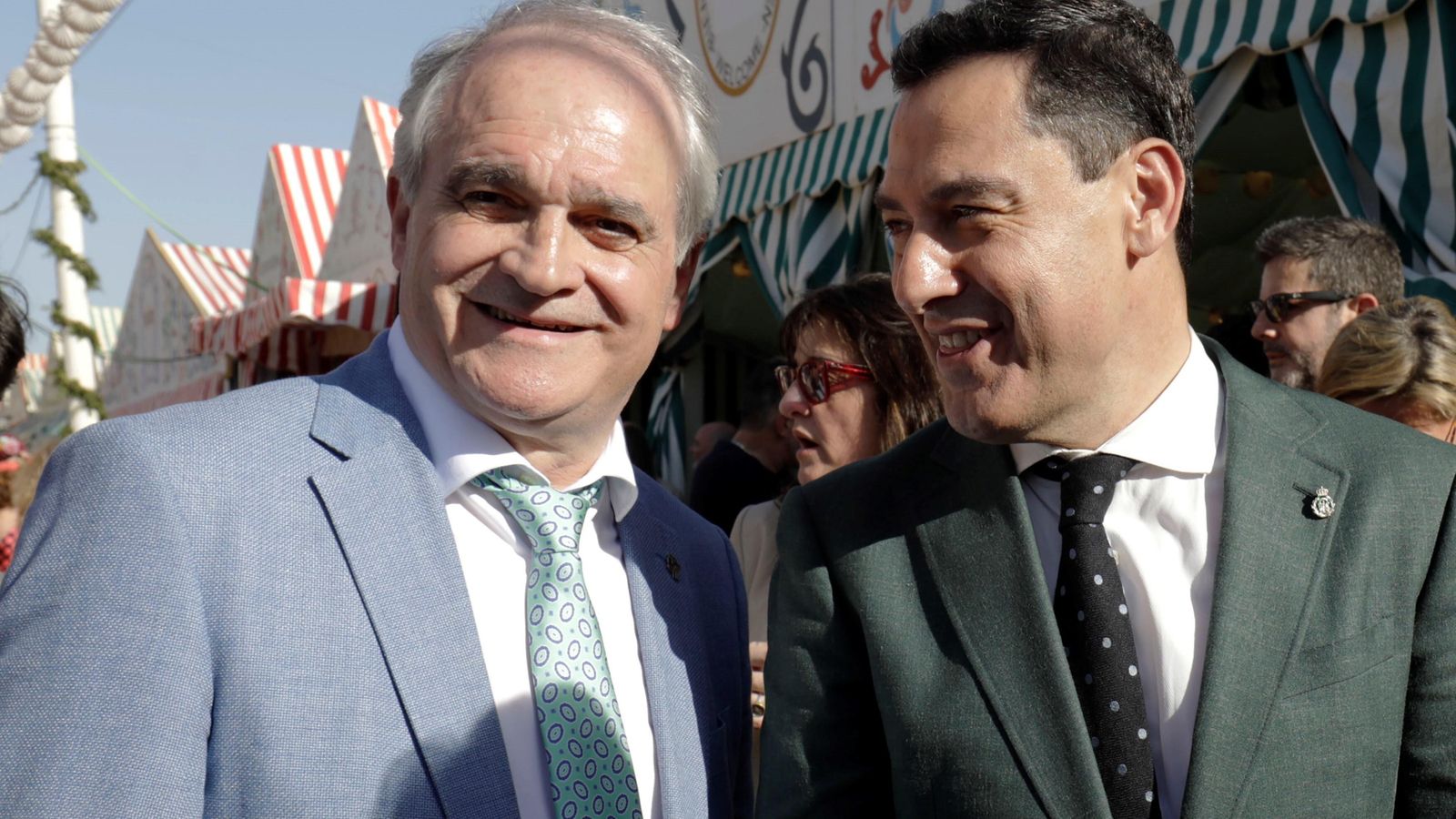 Antonio Mingorance junto a Juanma Moreno.