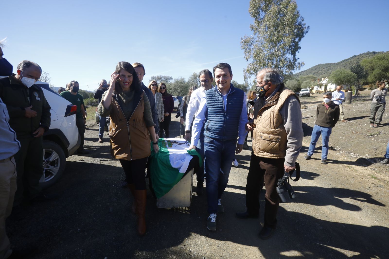 La suelta de la lincesa Salema en el Guadalmellato de Córdoba, en fotografías.