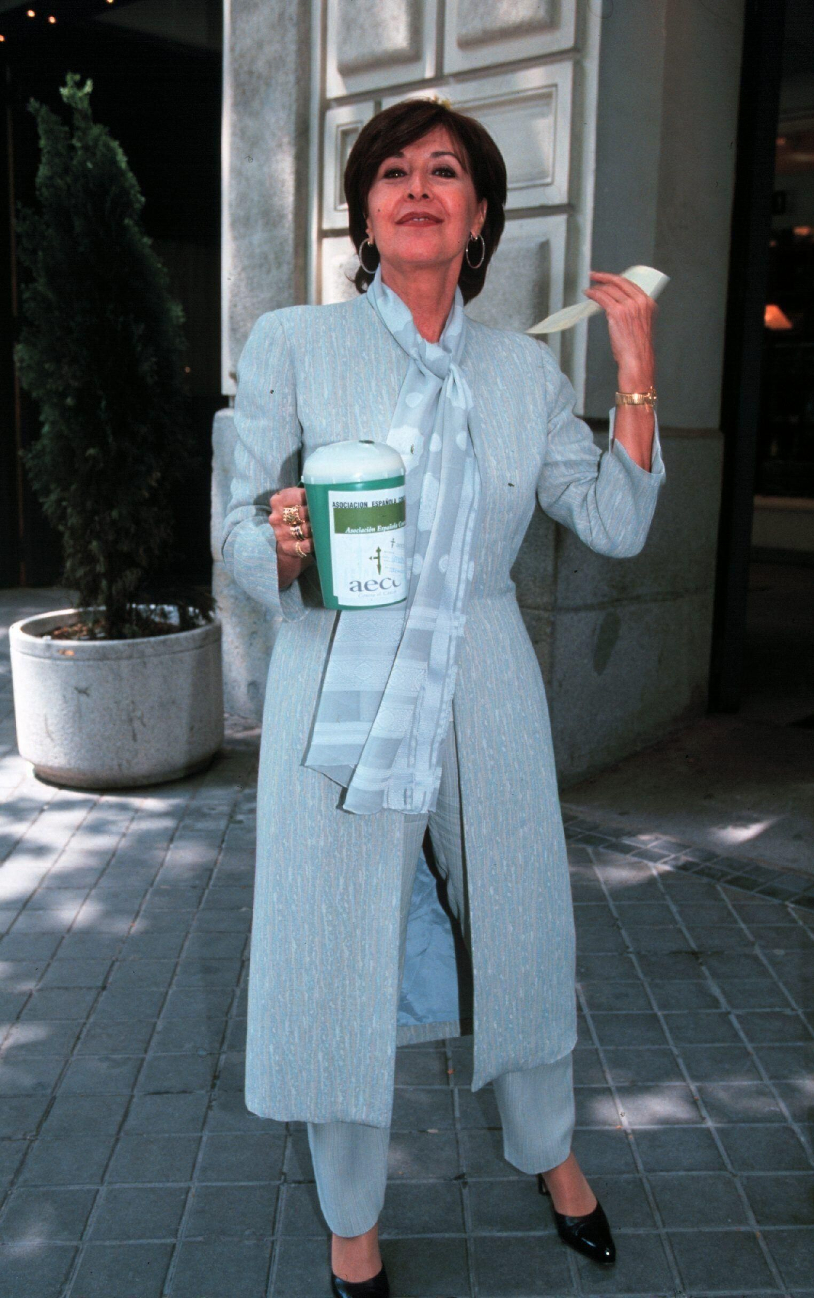 Concha Velasco, la 'Chica ye-yé': un recorrido a las imágenes de su vida