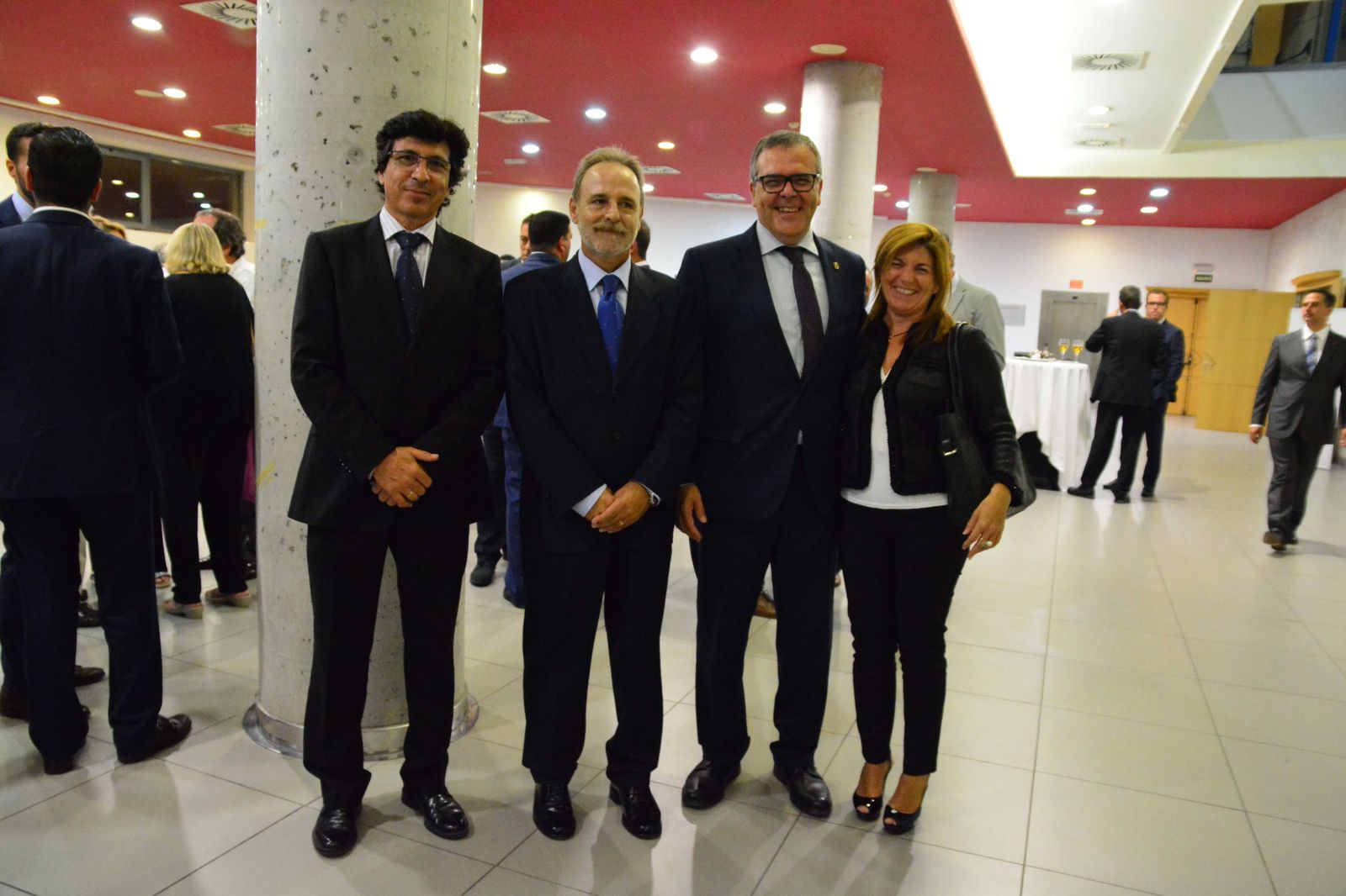 Las imágenes del ministro Alfonso Dastis en el Foro Joly