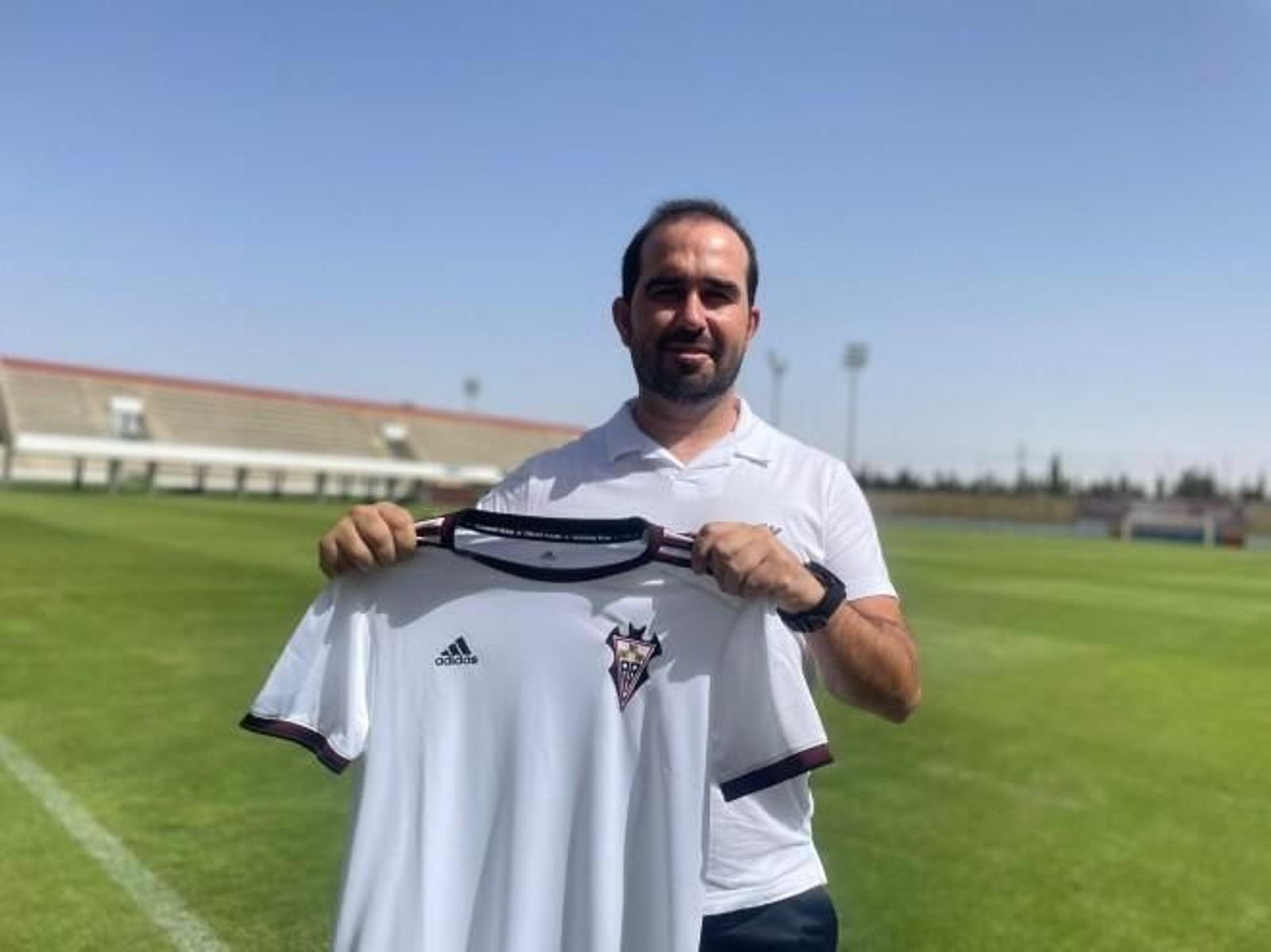 Jacinto Rubio durante su presentación con el Albacete.