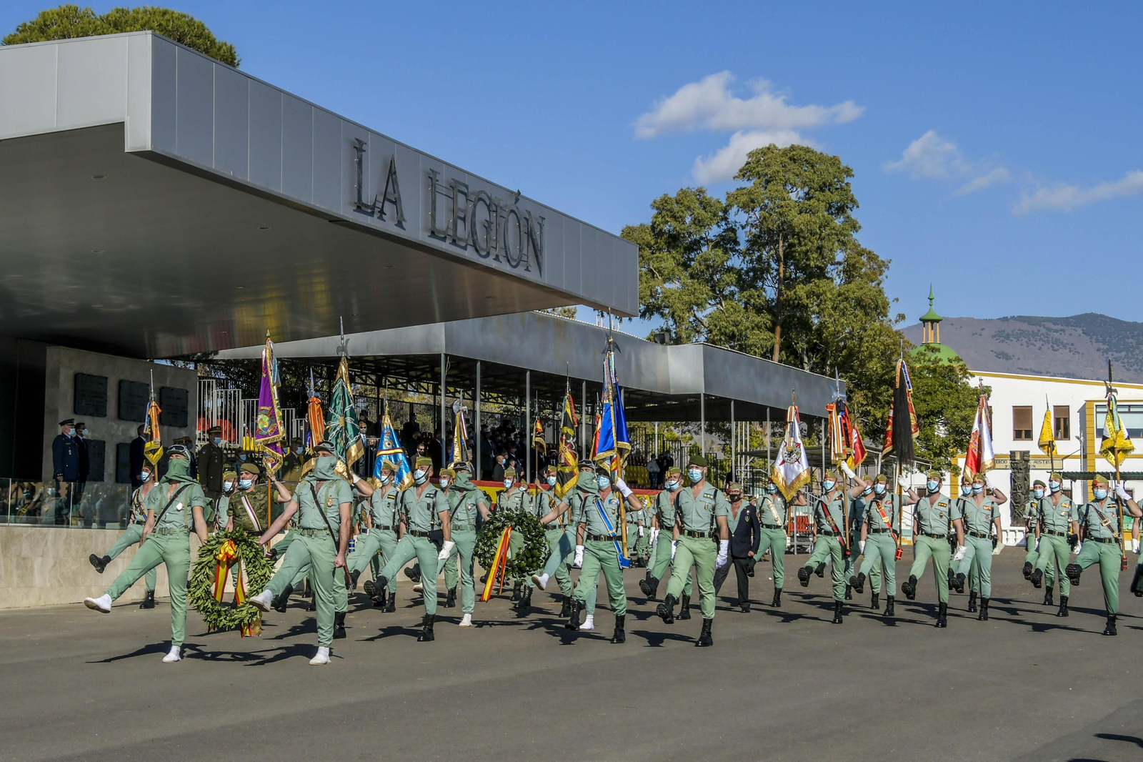 Desfile militar este sábado en la base de Viator.