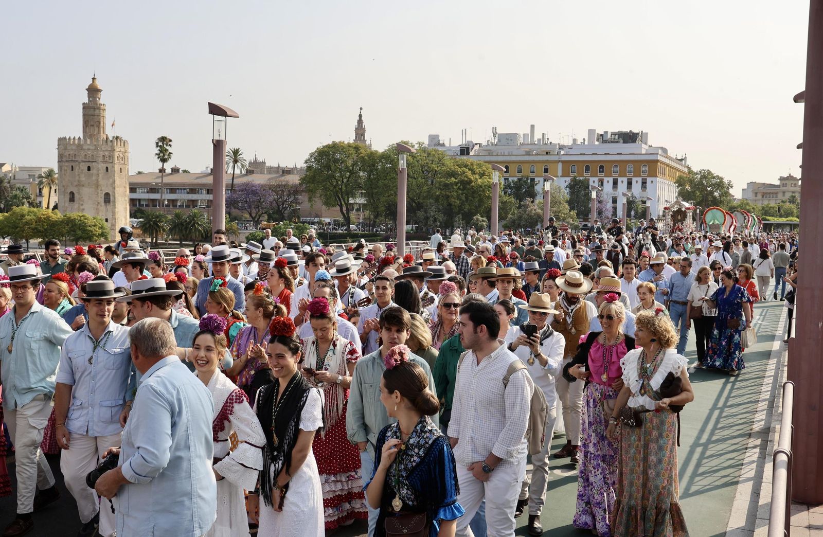 Las mejores fotos de la salida de la Hermandad de Sevilla hacia el Rocío