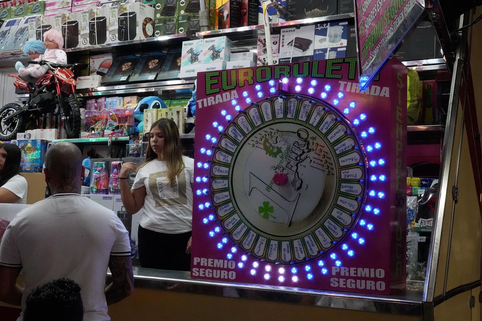 Imágenes del ambiente de Colombinas el día 3 de agosto