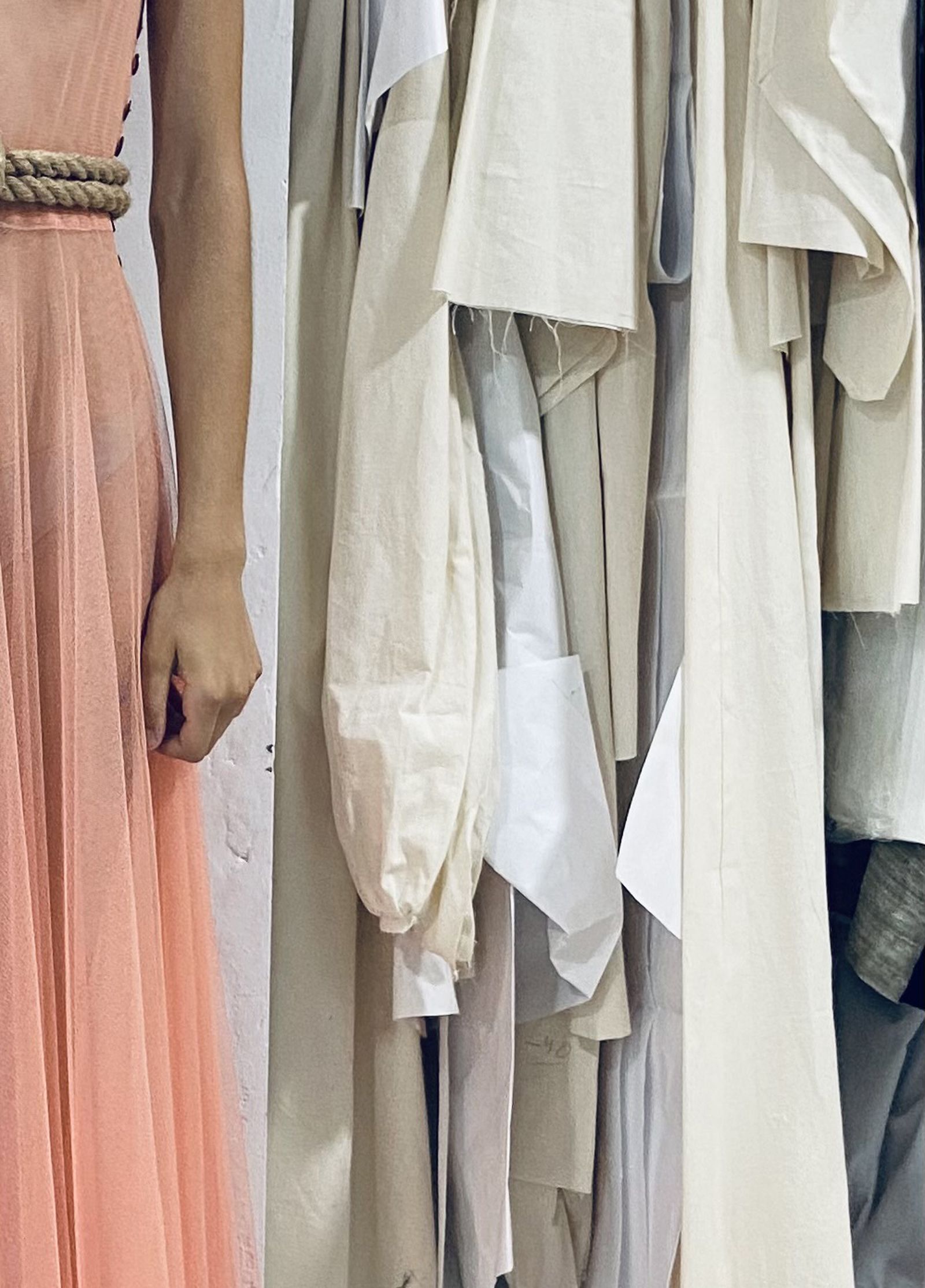 Pilar Dalbat se inspira en la Venecia de Fortuny para su nueva colección.