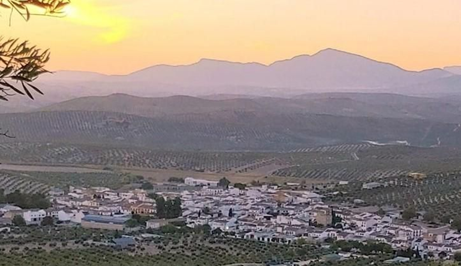 Vista del municipio de Escañuela.